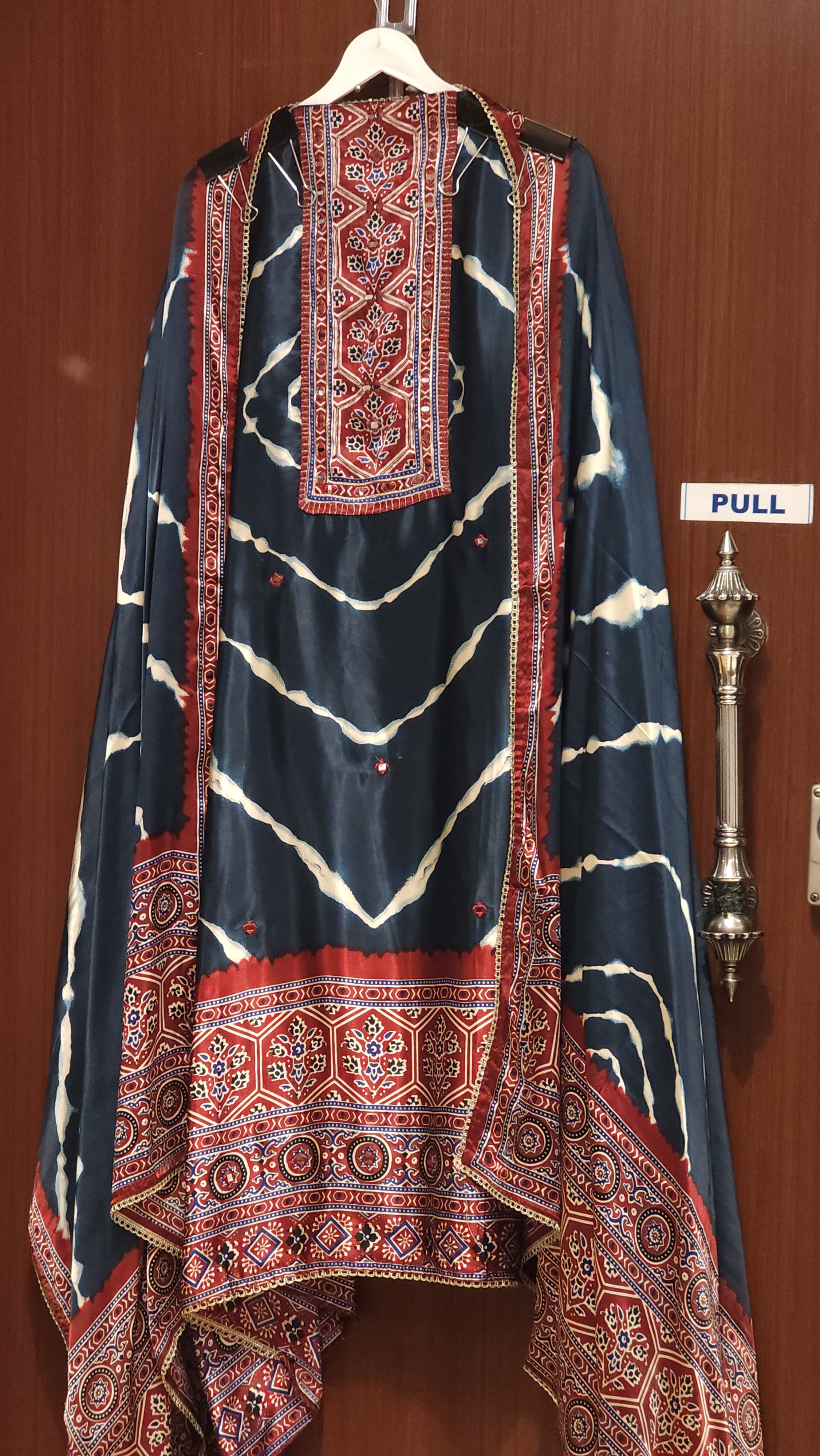 Gajji Silk 7.O with Ajrakh Bandhani Fusion Prints