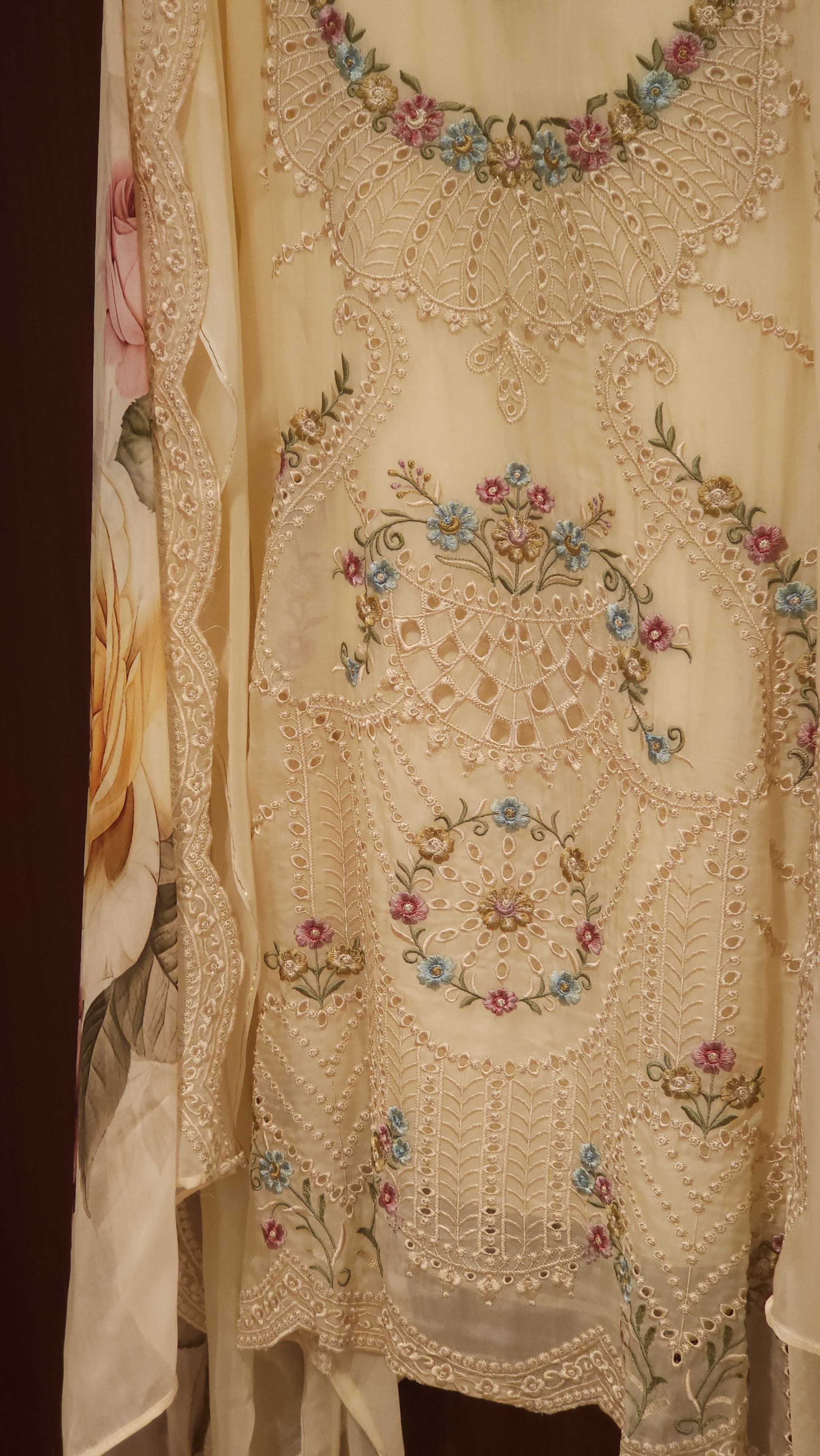 Pakistani Suit Cutwork & Threadwork 1.O