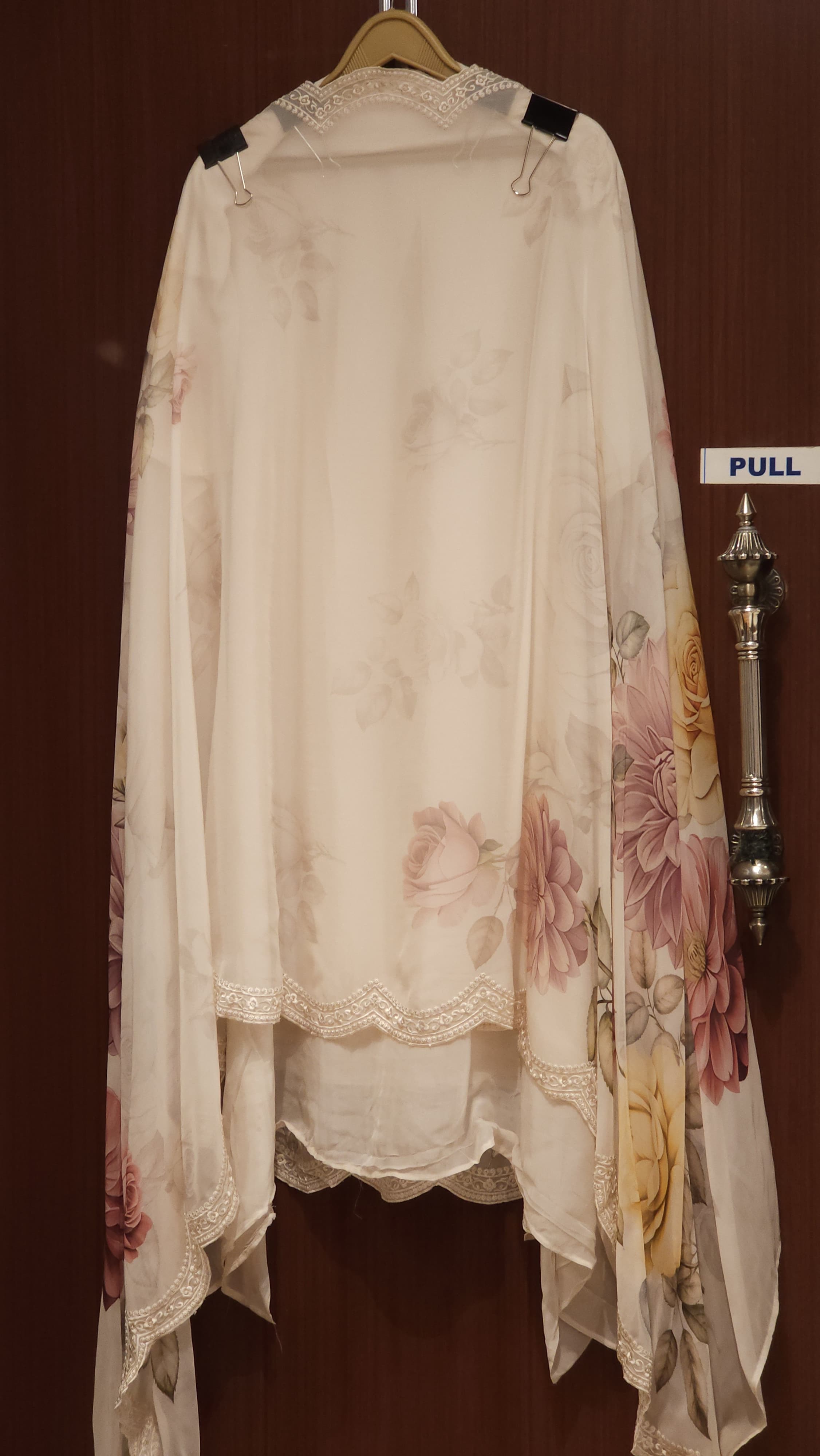 Pakistani Suit Cutwork & Threadwork 1.O
