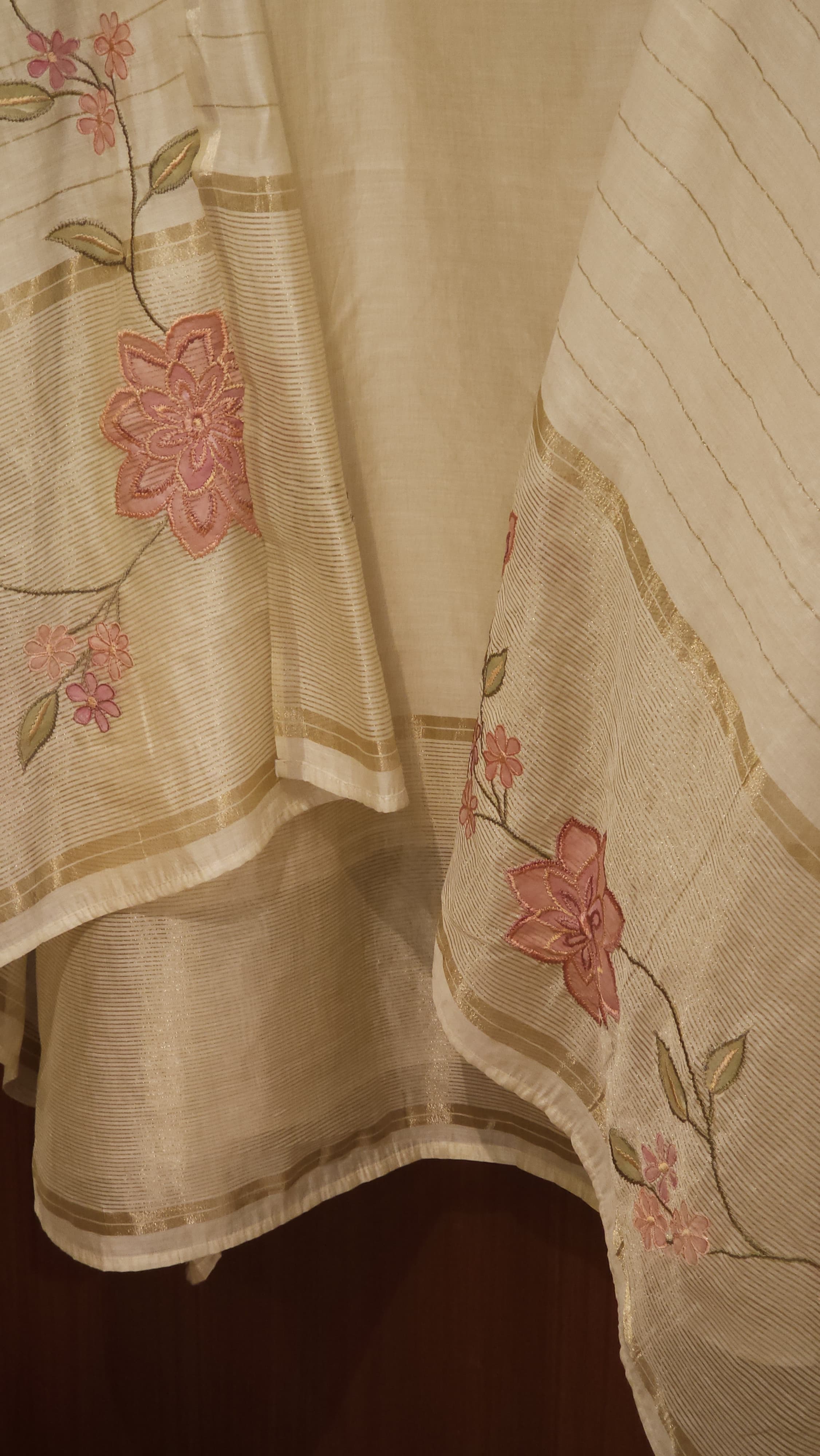 Jamdani Suit with Gold lurex & Brush Paint