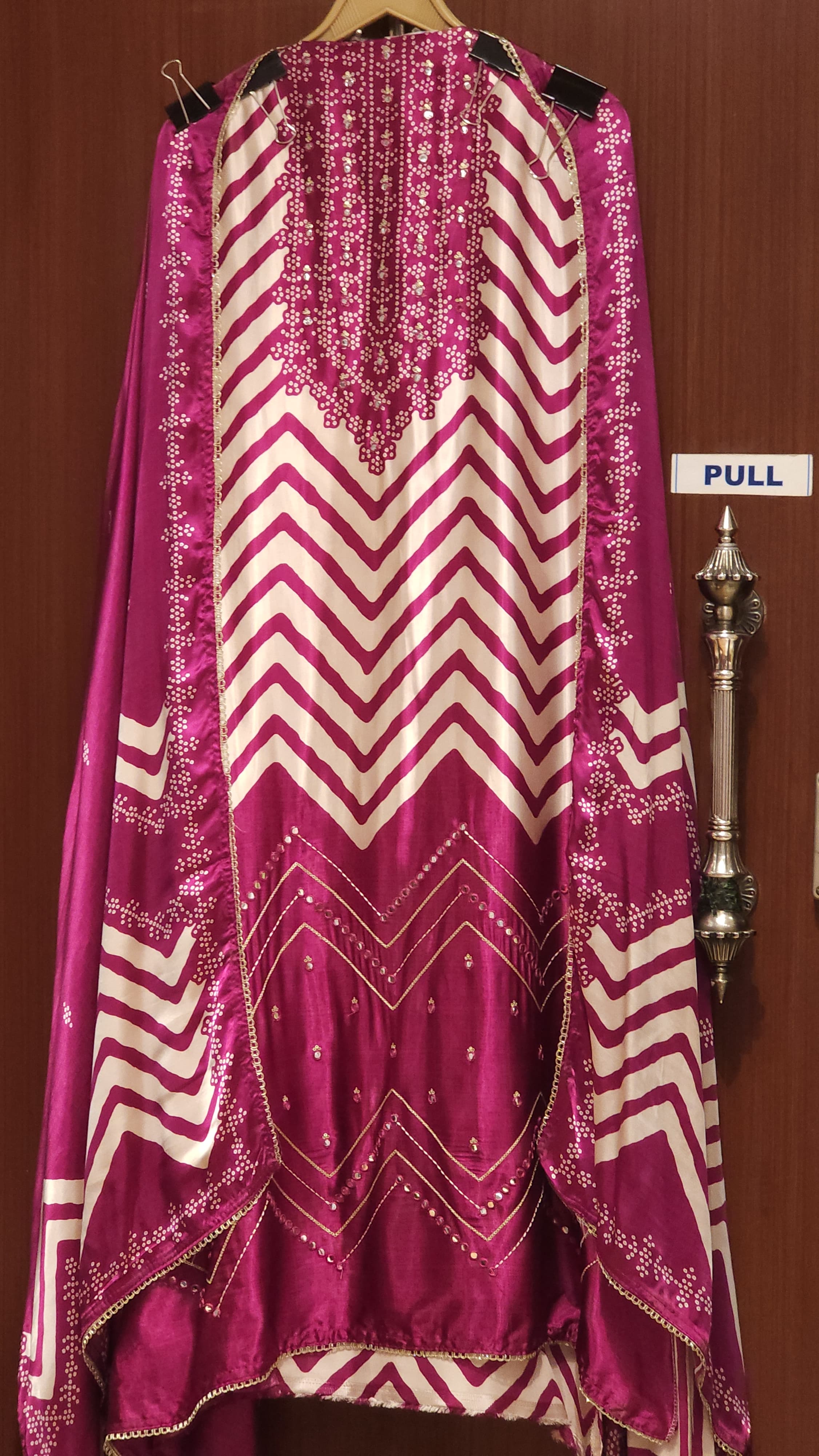 Gajji Silk 8.O with Bandhani & Zigzag Style Fusion