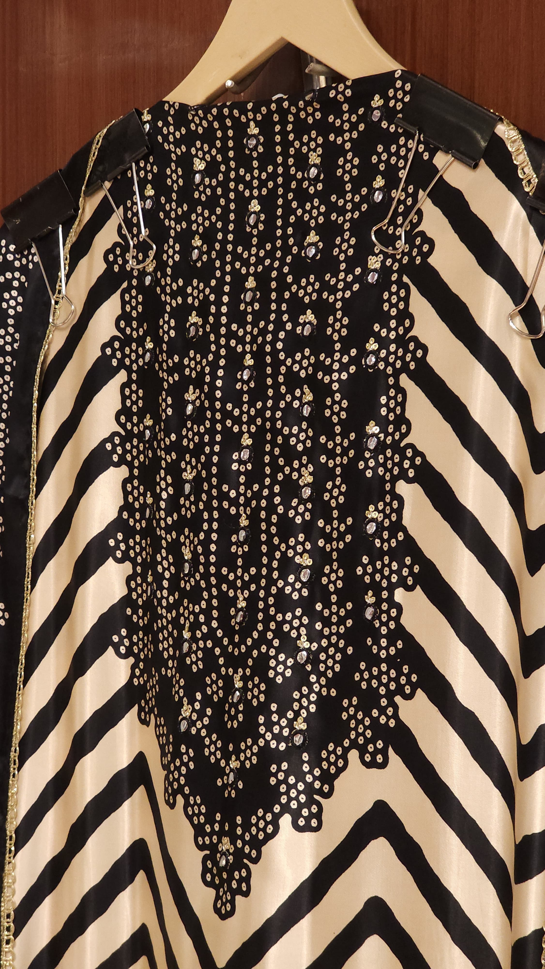 Gajji Silk 8.O with Bandhani & Zigzag Style Fusion
