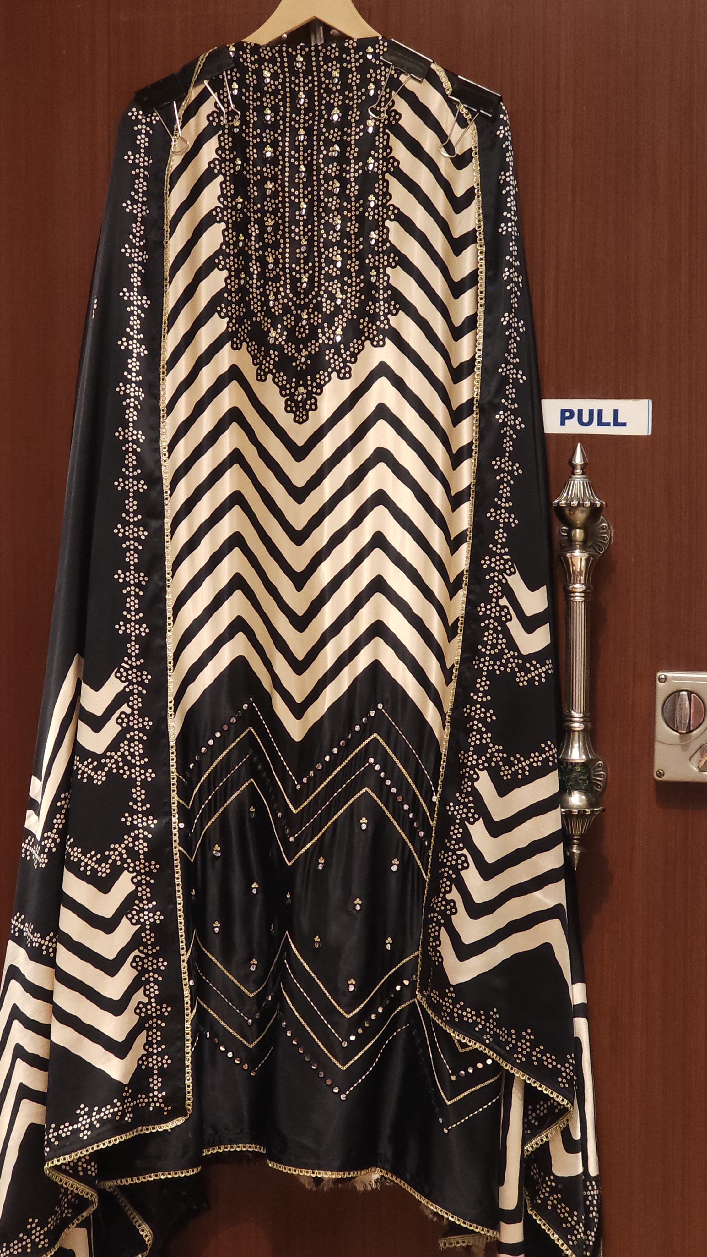 Gajji Silk 8.O with Bandhani & Zigzag Style Fusion