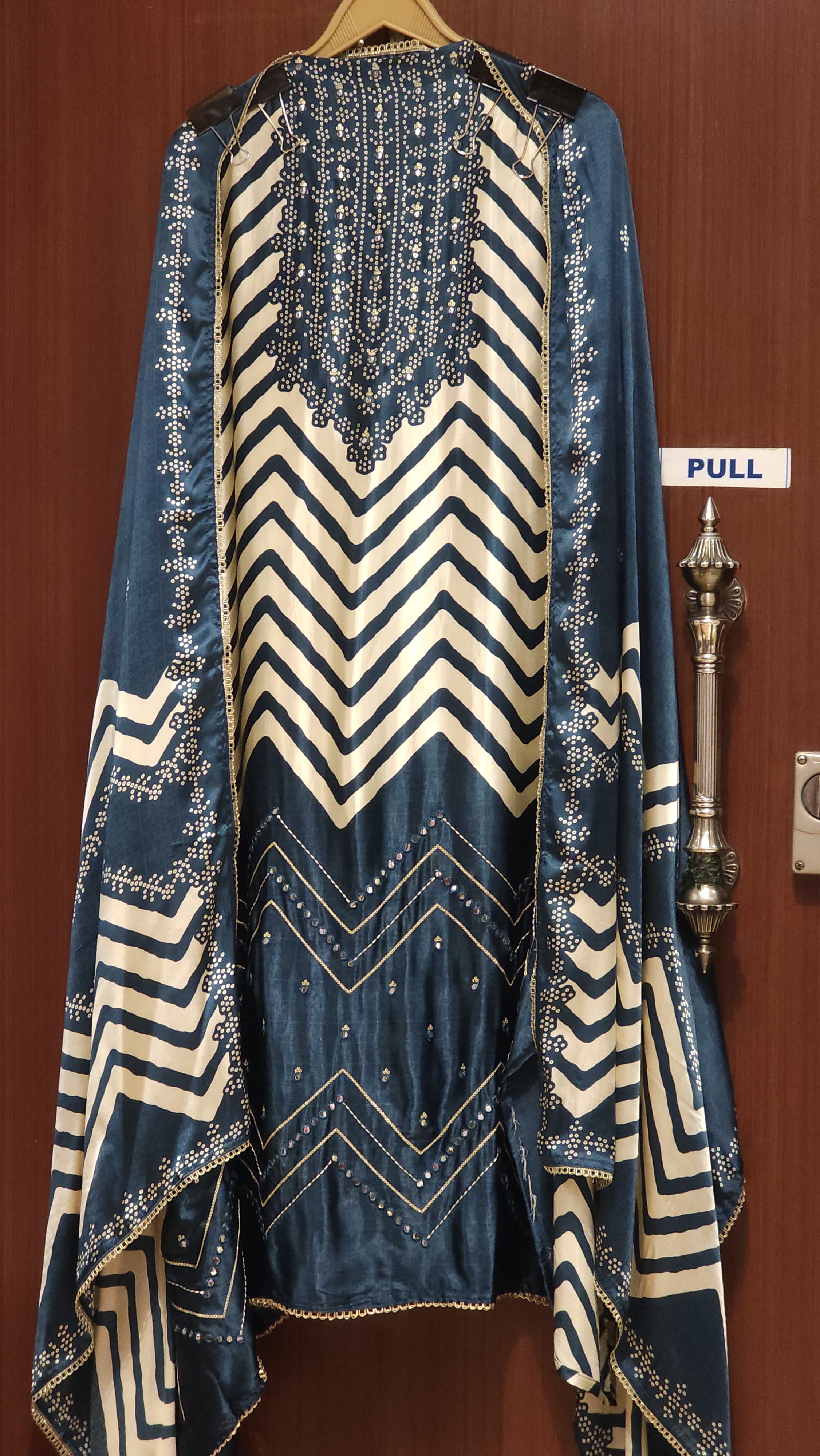 Gajji Silk 8.O with Bandhani & Zigzag Style Fusion