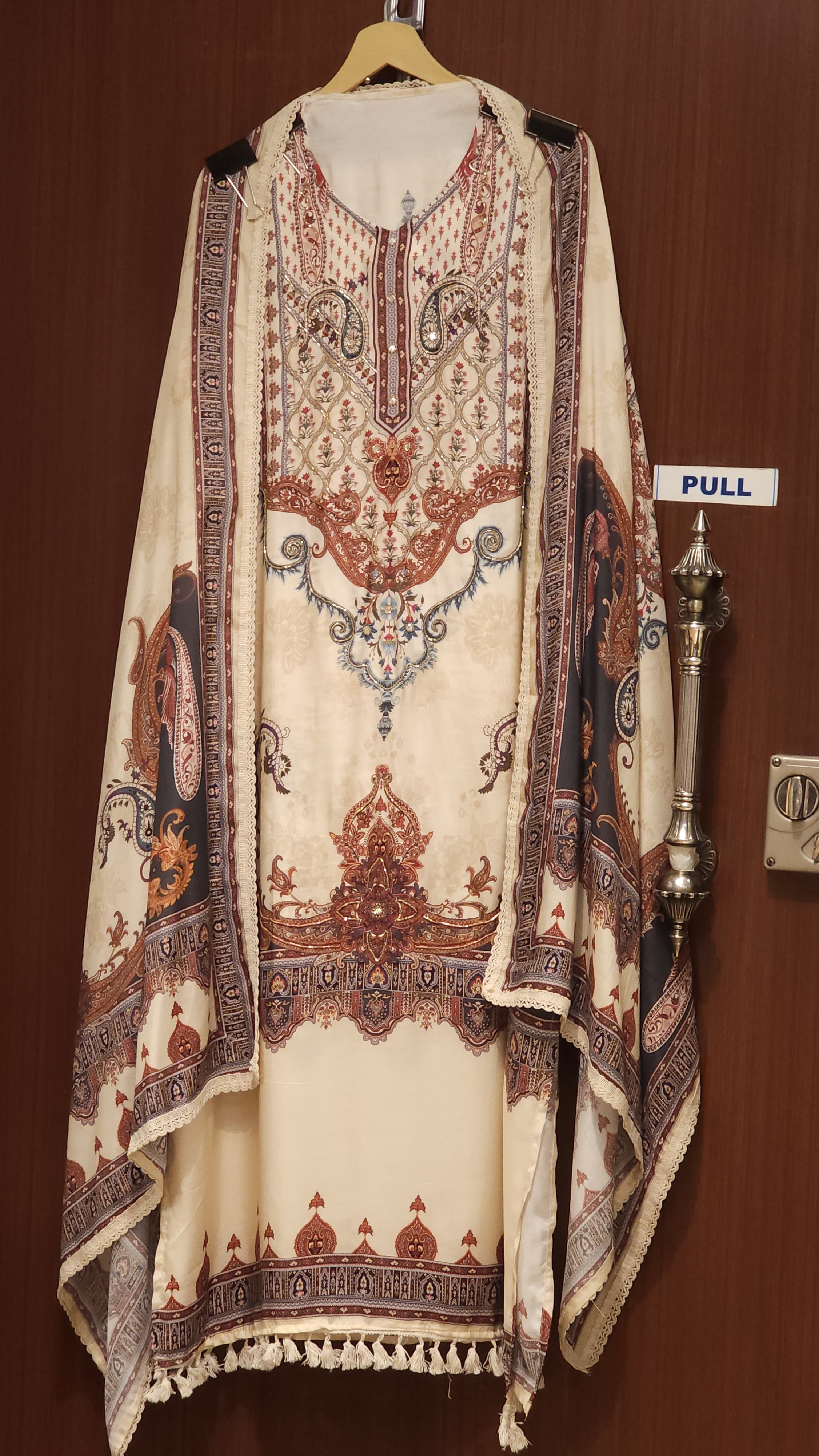 Rear Pakistani Printed- Muslin Suit with handwork