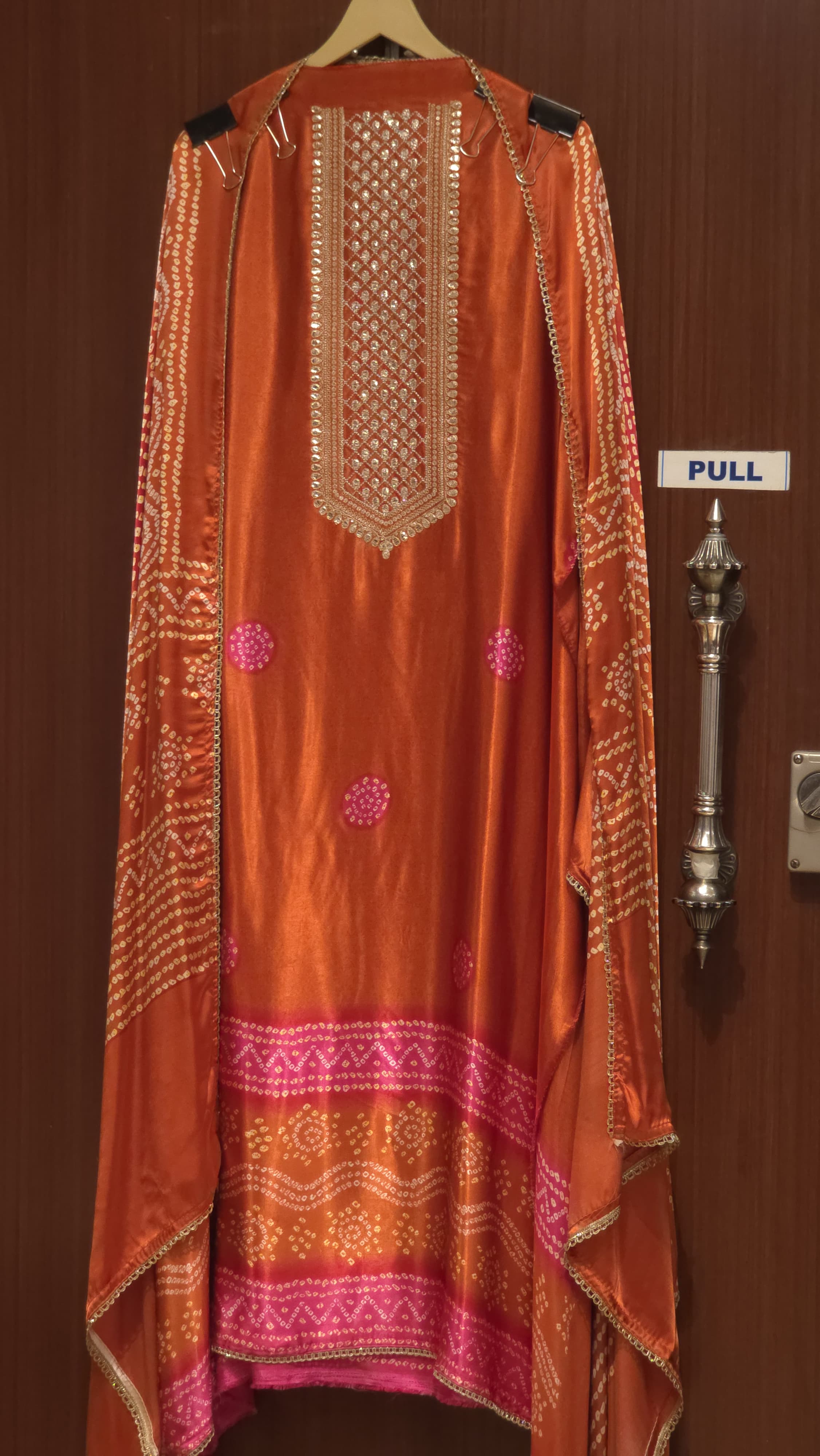 Gajji Silk 9.O with Bandhani Prints