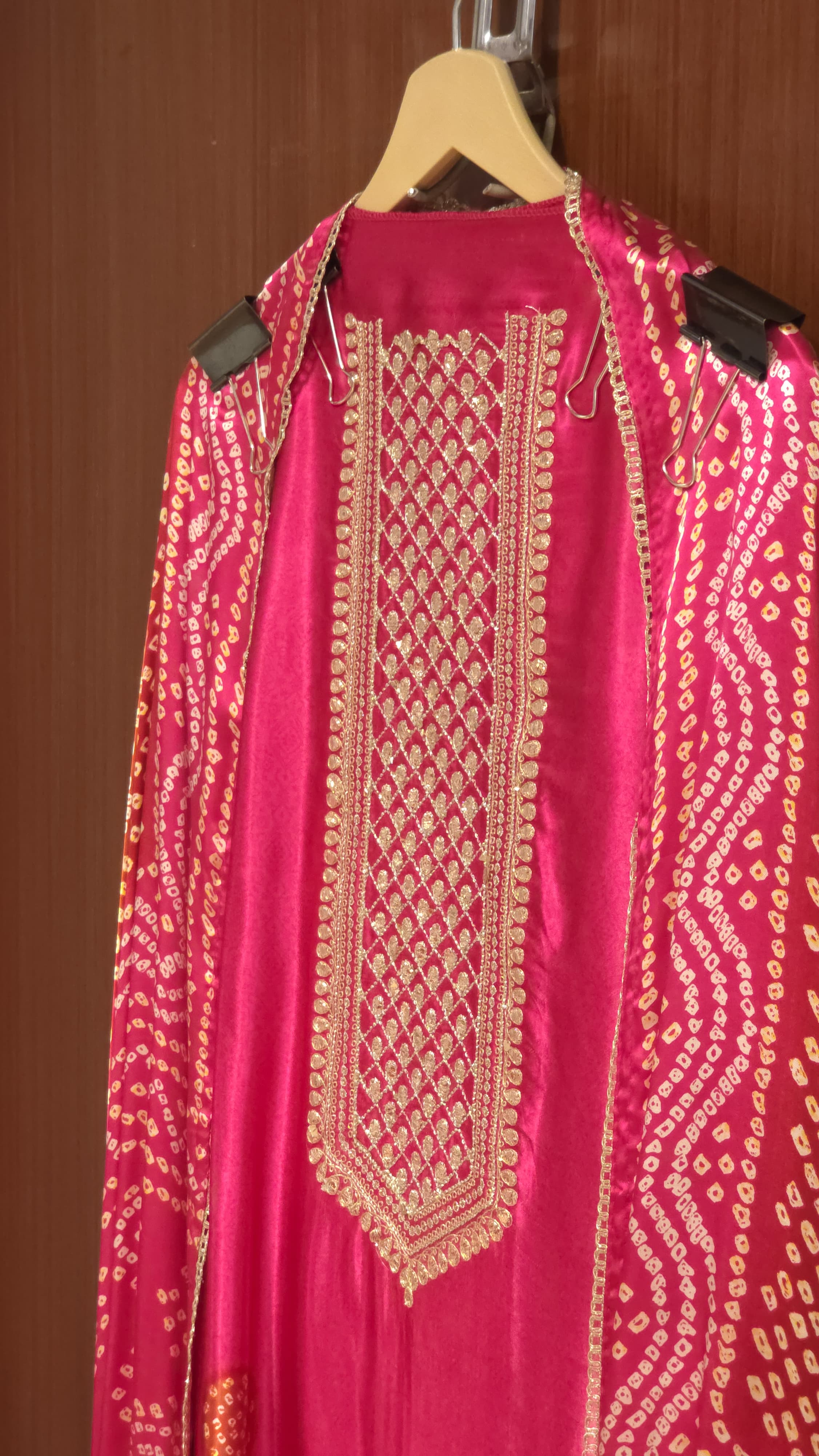 Gajji Silk 9.O with Bandhani Prints