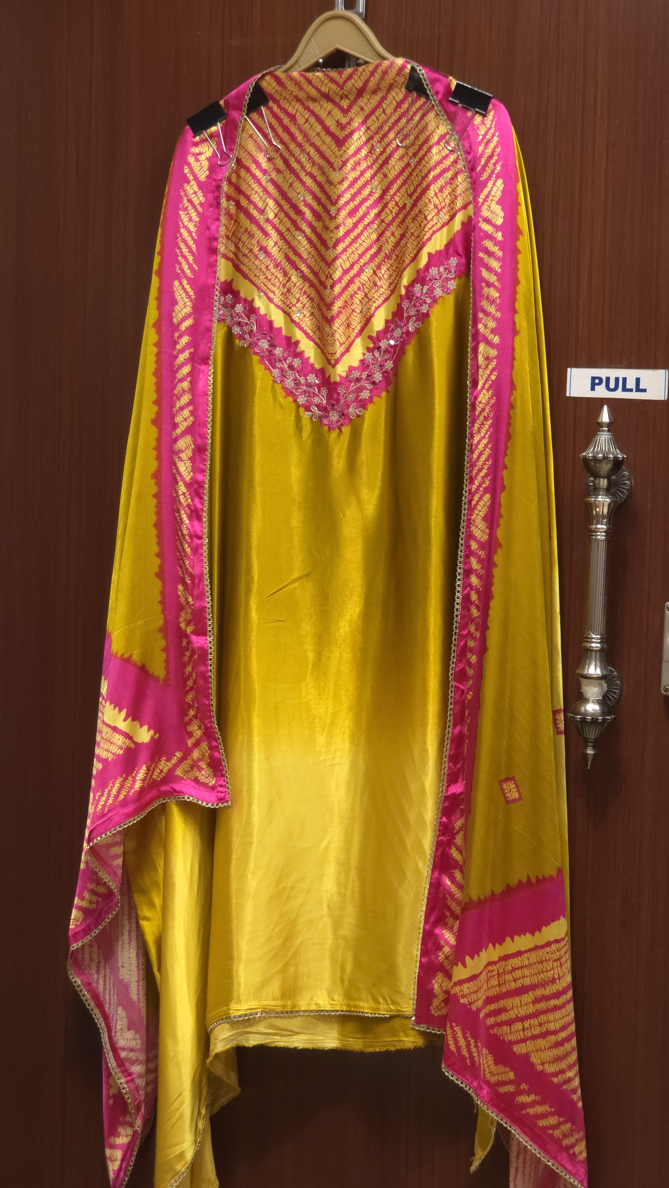 Gajji Silk 10.O with Bandhani & Ombre Shading Fusion