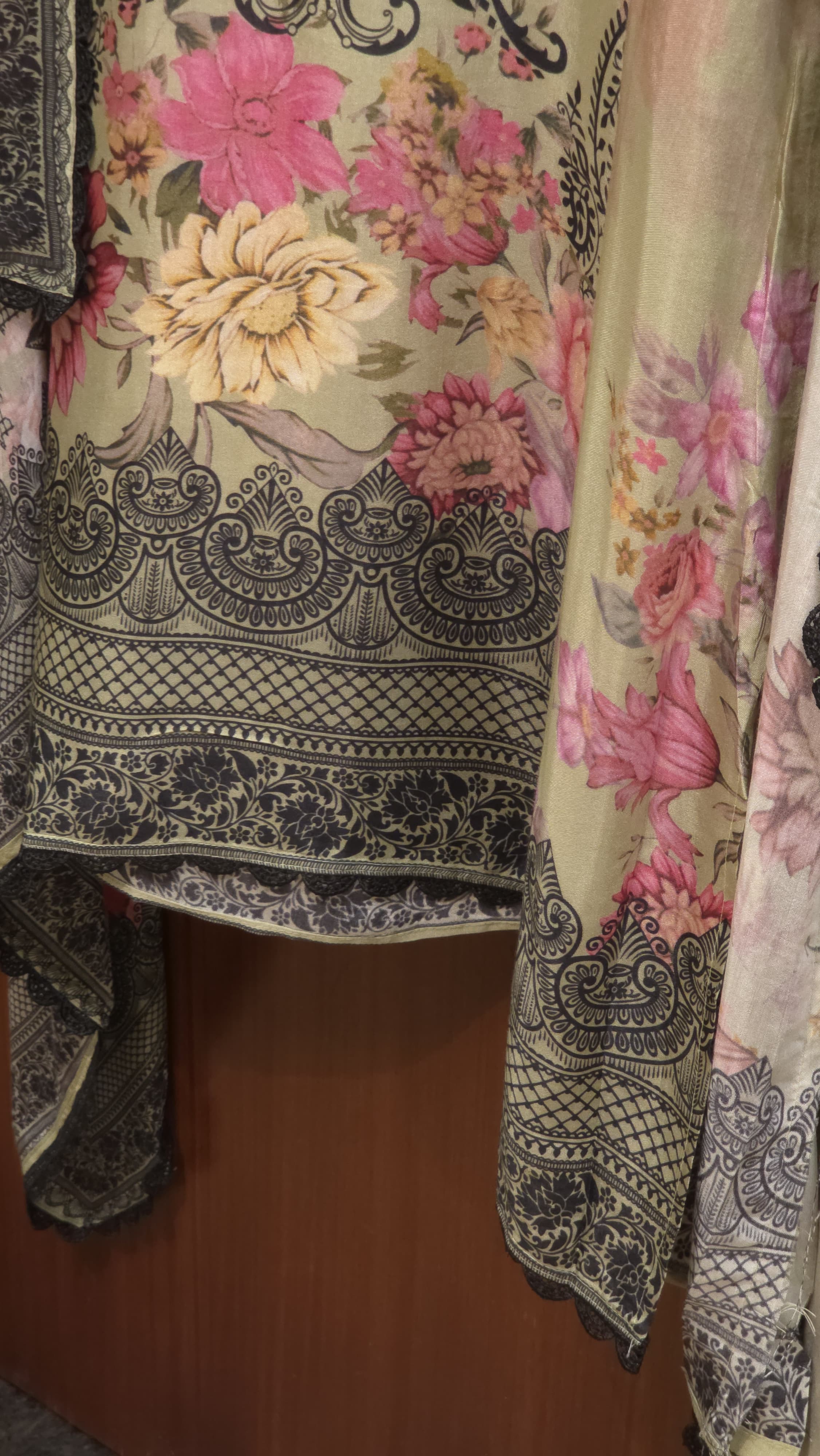 Elegant Muslin Pakistani Suit With Laces & Rear Embroidery