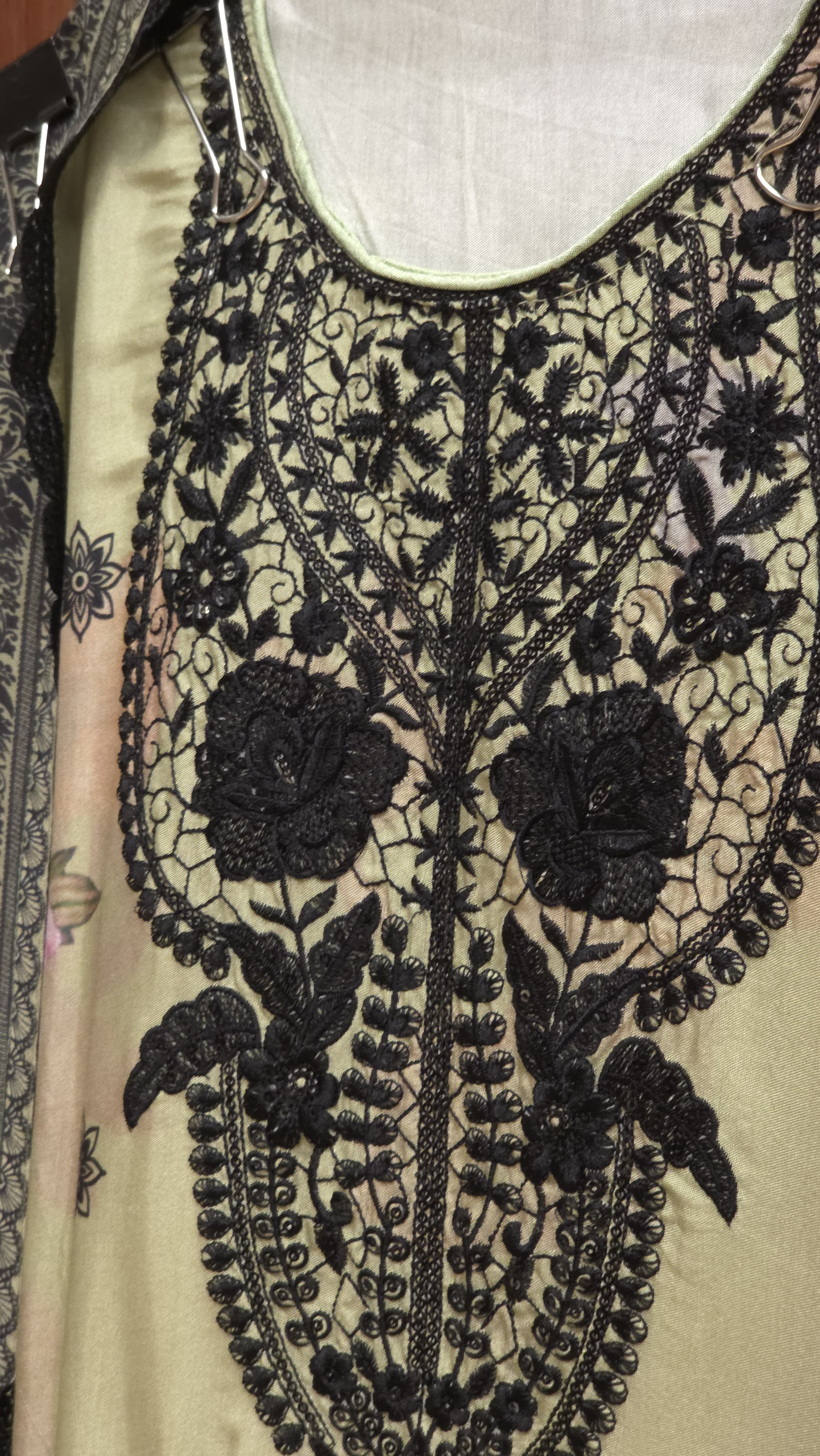 Elegant Muslin Pakistani Suit With Laces & Rear Embroidery