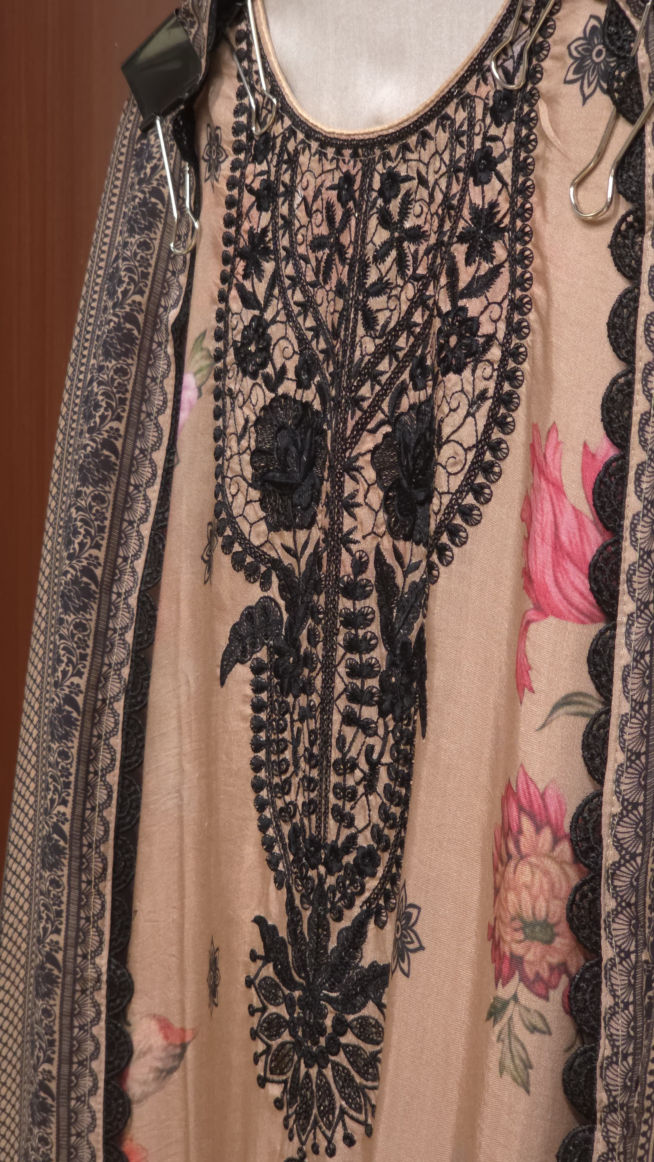 Elegant Muslin Pakistani Suit With Laces & Rear Embroidery