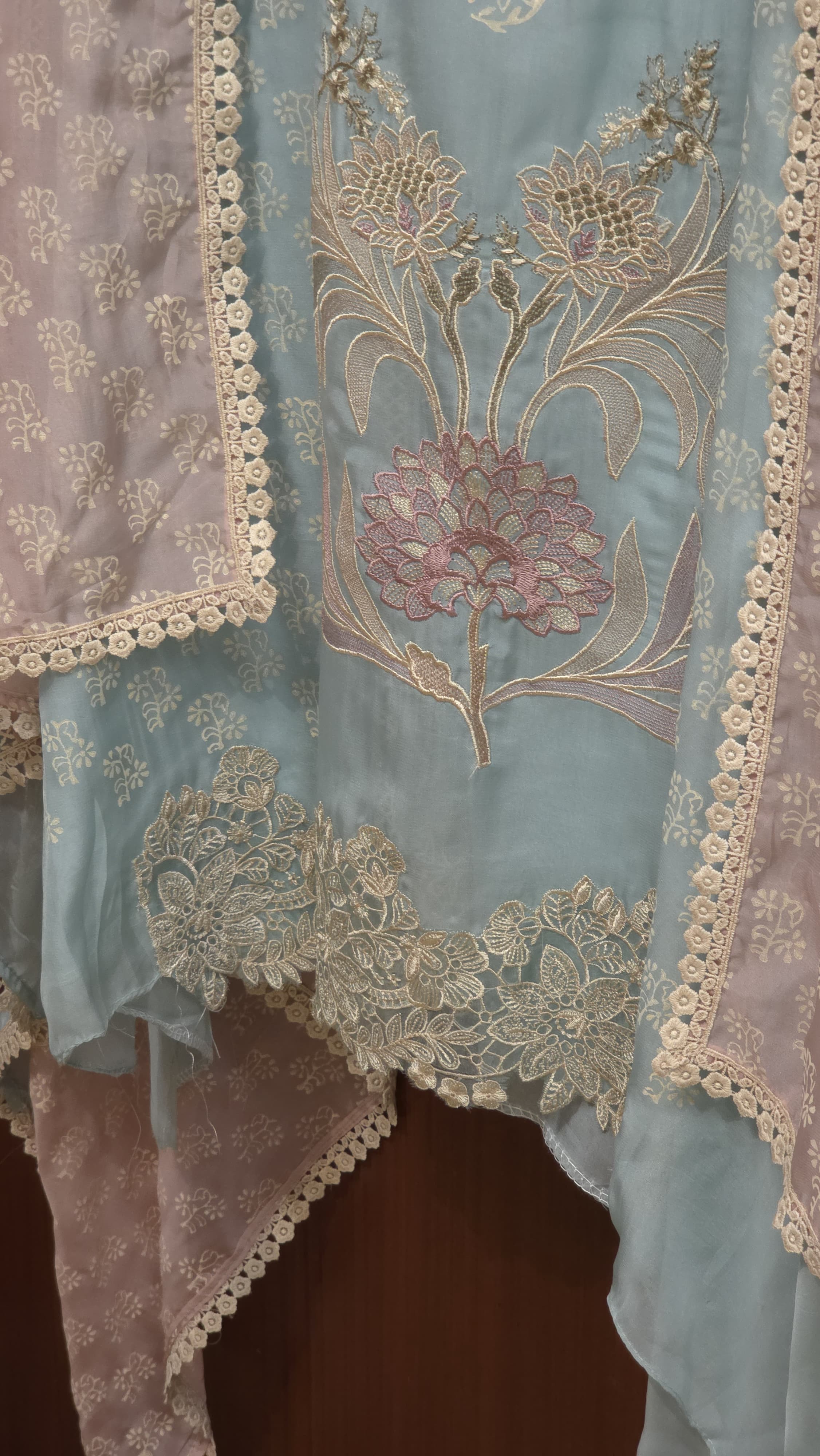 Exhibition's Choice Pakistani Organza Suit 1.O