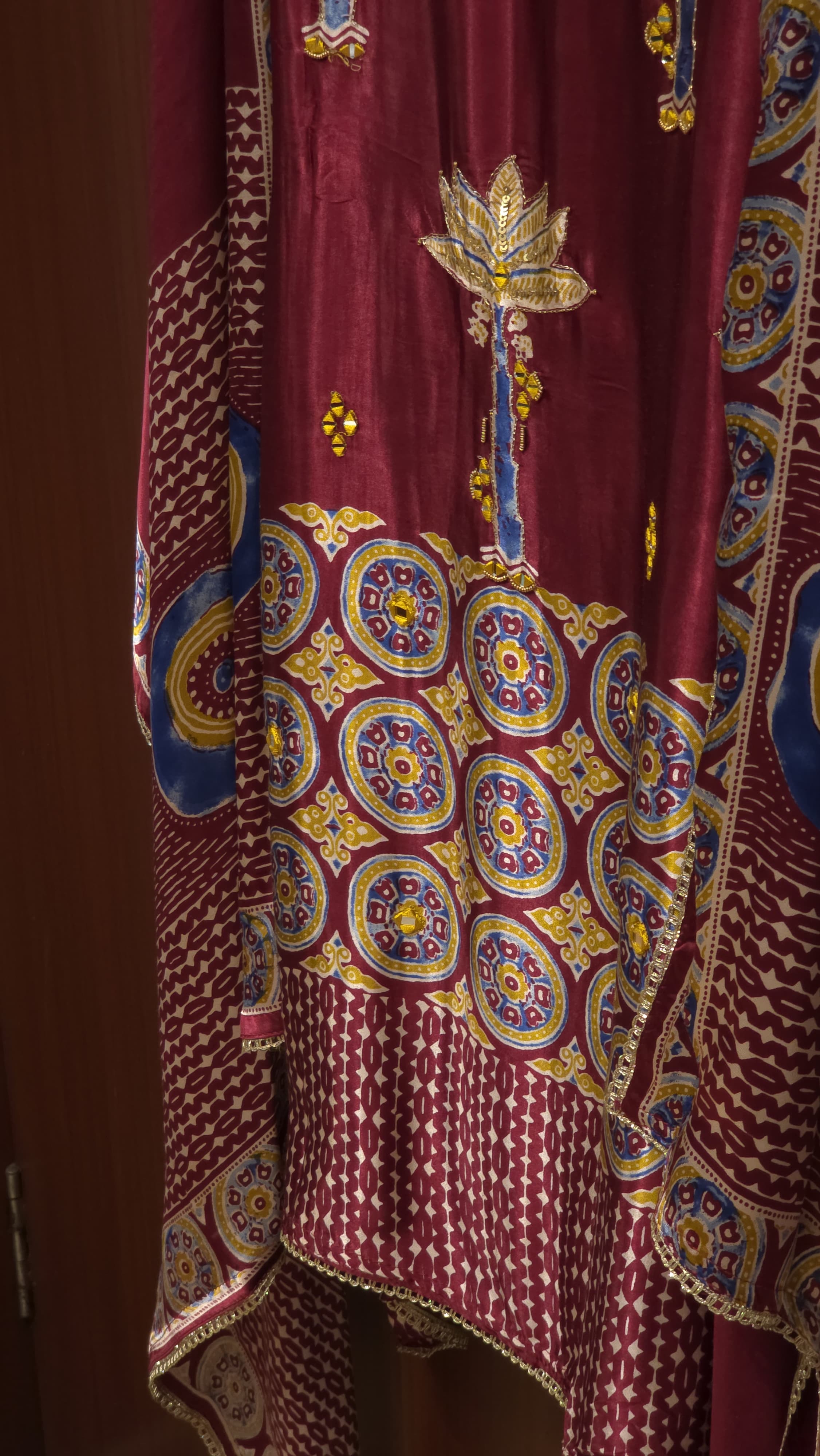 Gajji Silk 11.O with Tropical & Ajrakh Fusion Prints