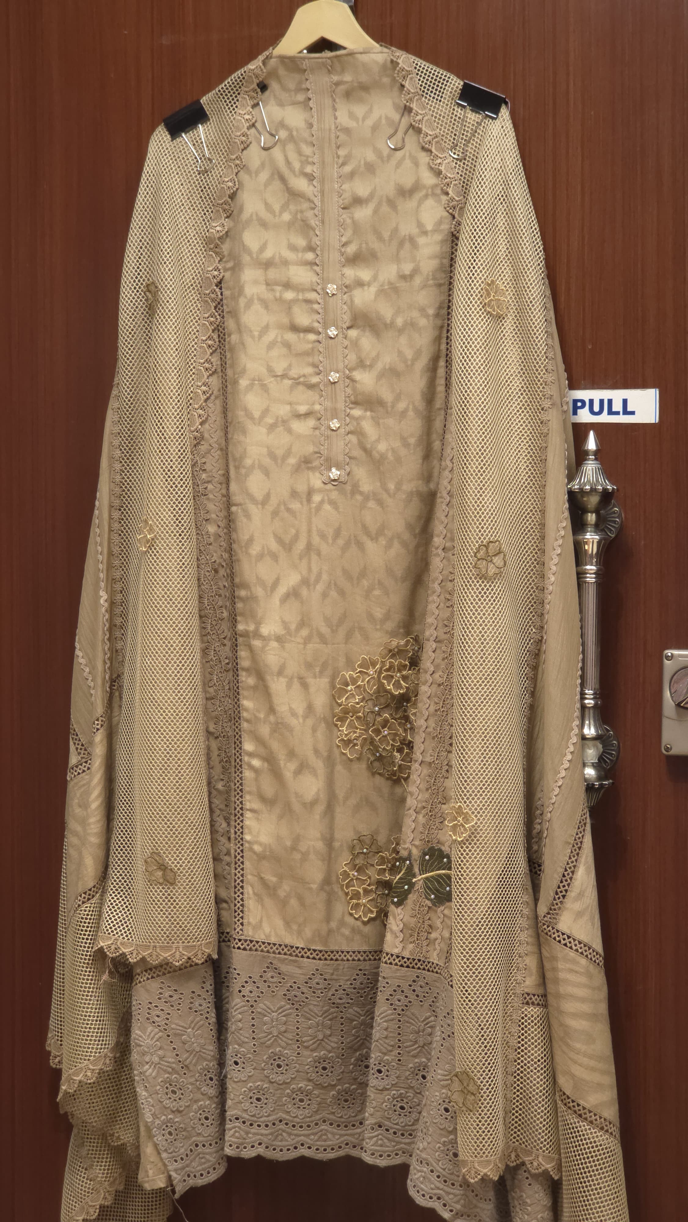 Woven Cotton Suit- 3D floral embroidery, Layered Jaali Dupatta