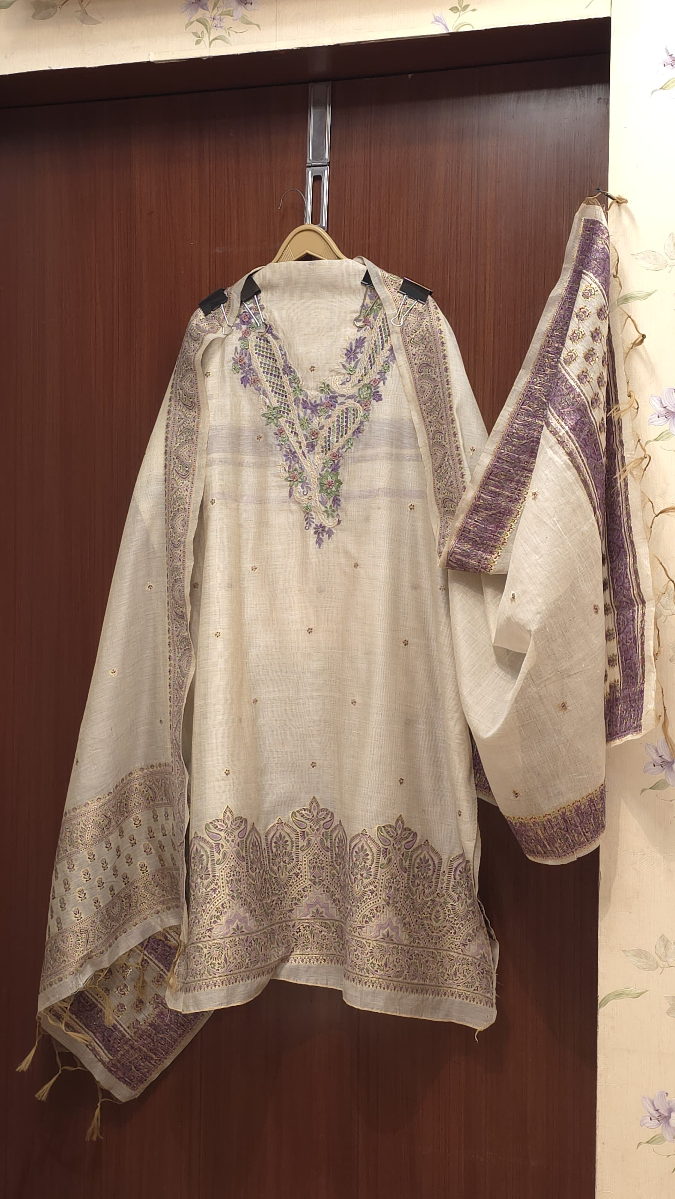 Jamdani Khaddi Weave Suit- A Rear Craft