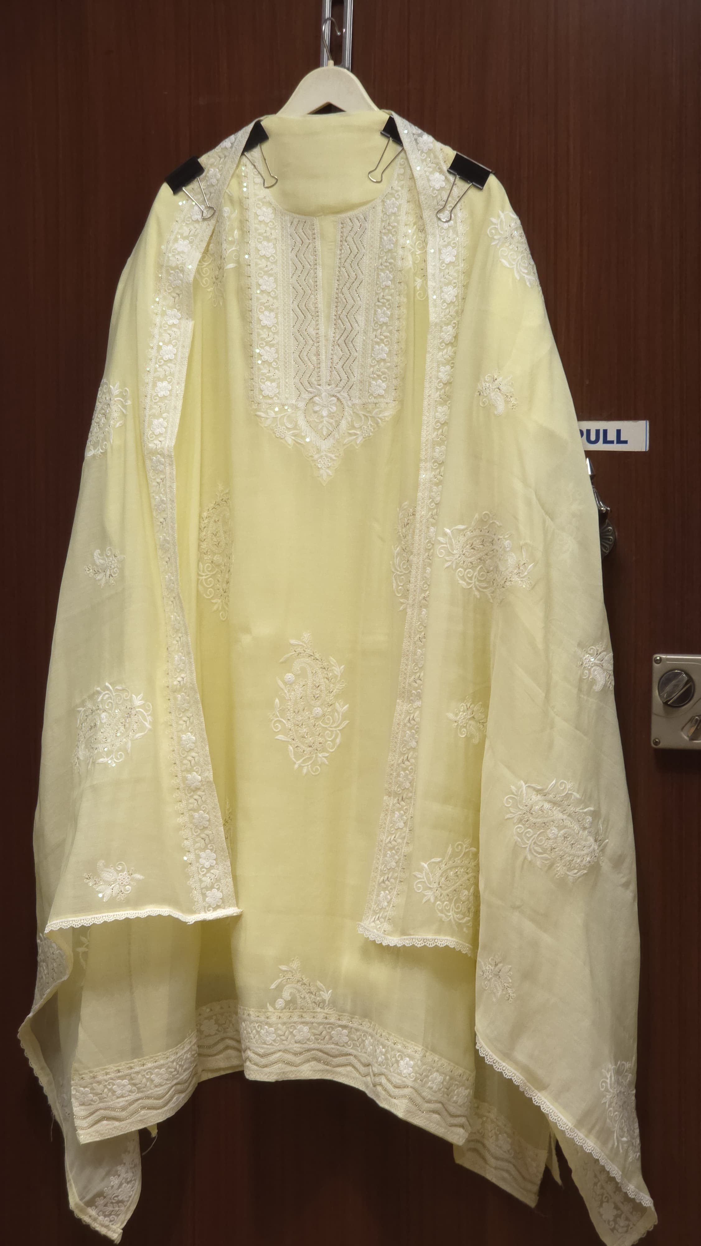 Lucknowi Mul Chanderi Suit 1.O