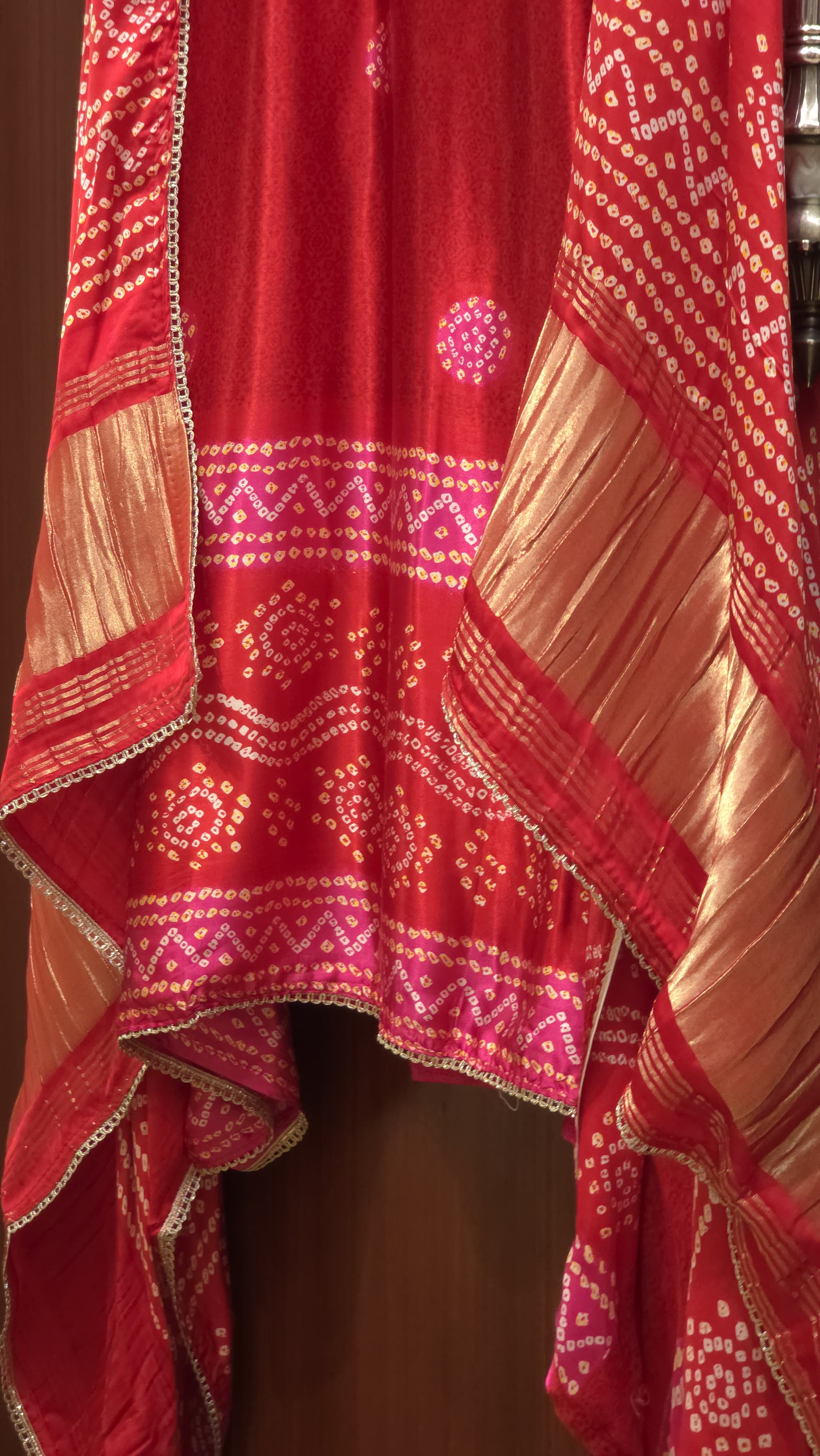 Gajji Silk 13.O with Golden Weave Border