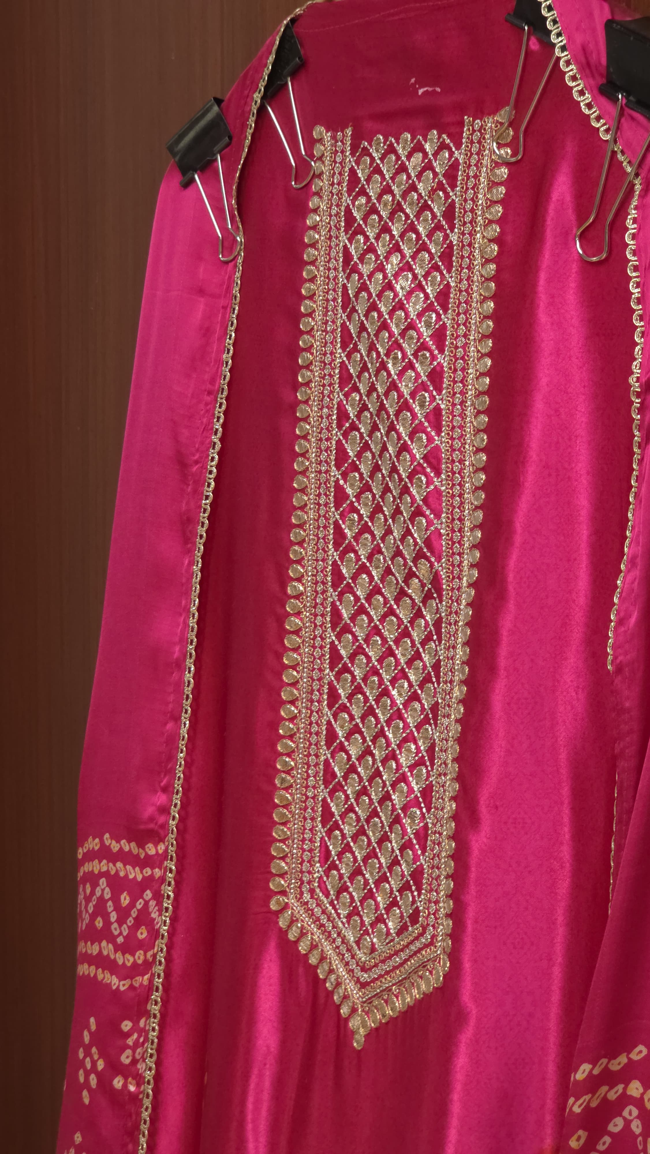 Gajji Silk 13.O with Golden Weave Border