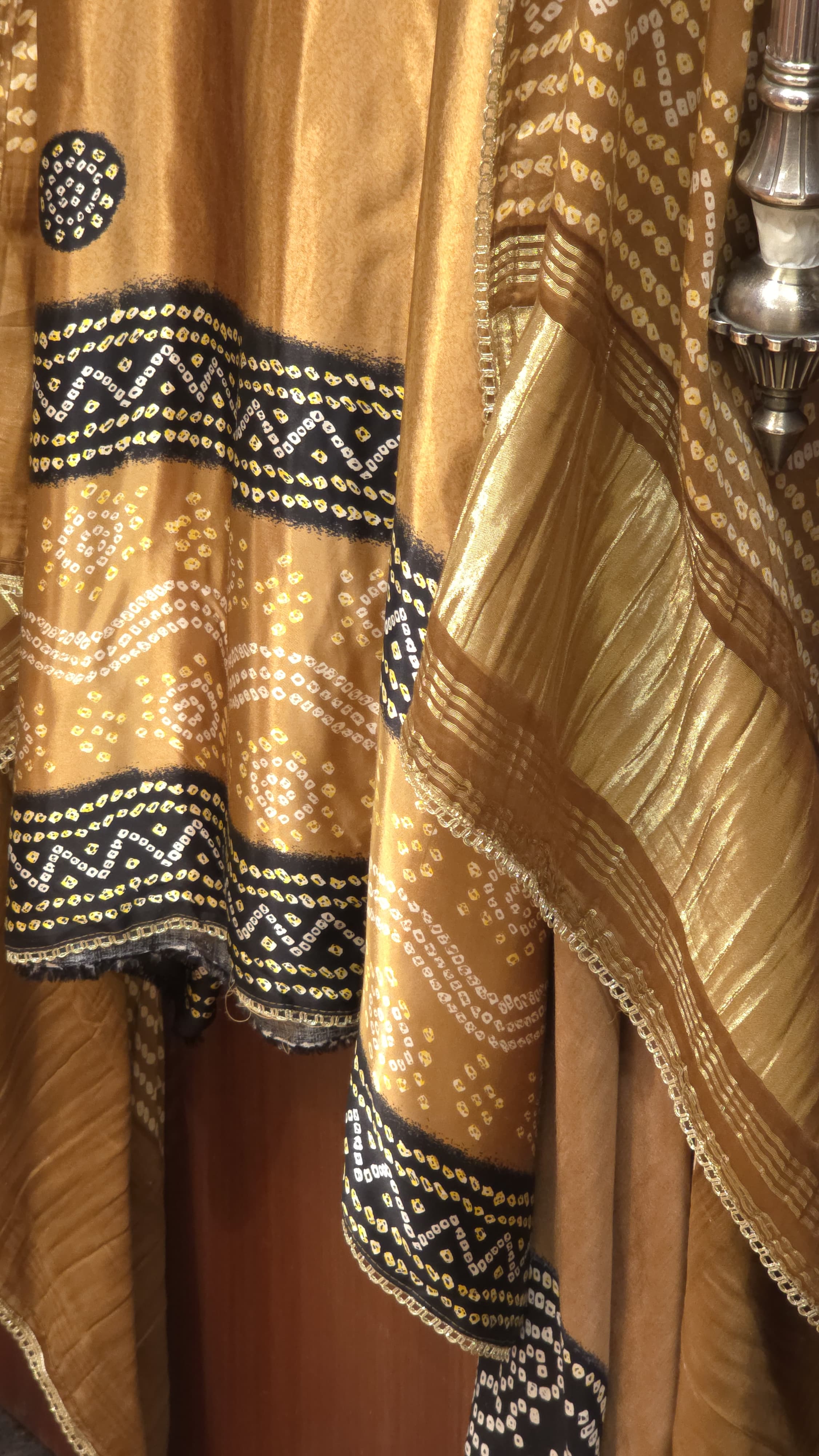 Gajji Silk 13.O with Golden Weave Border