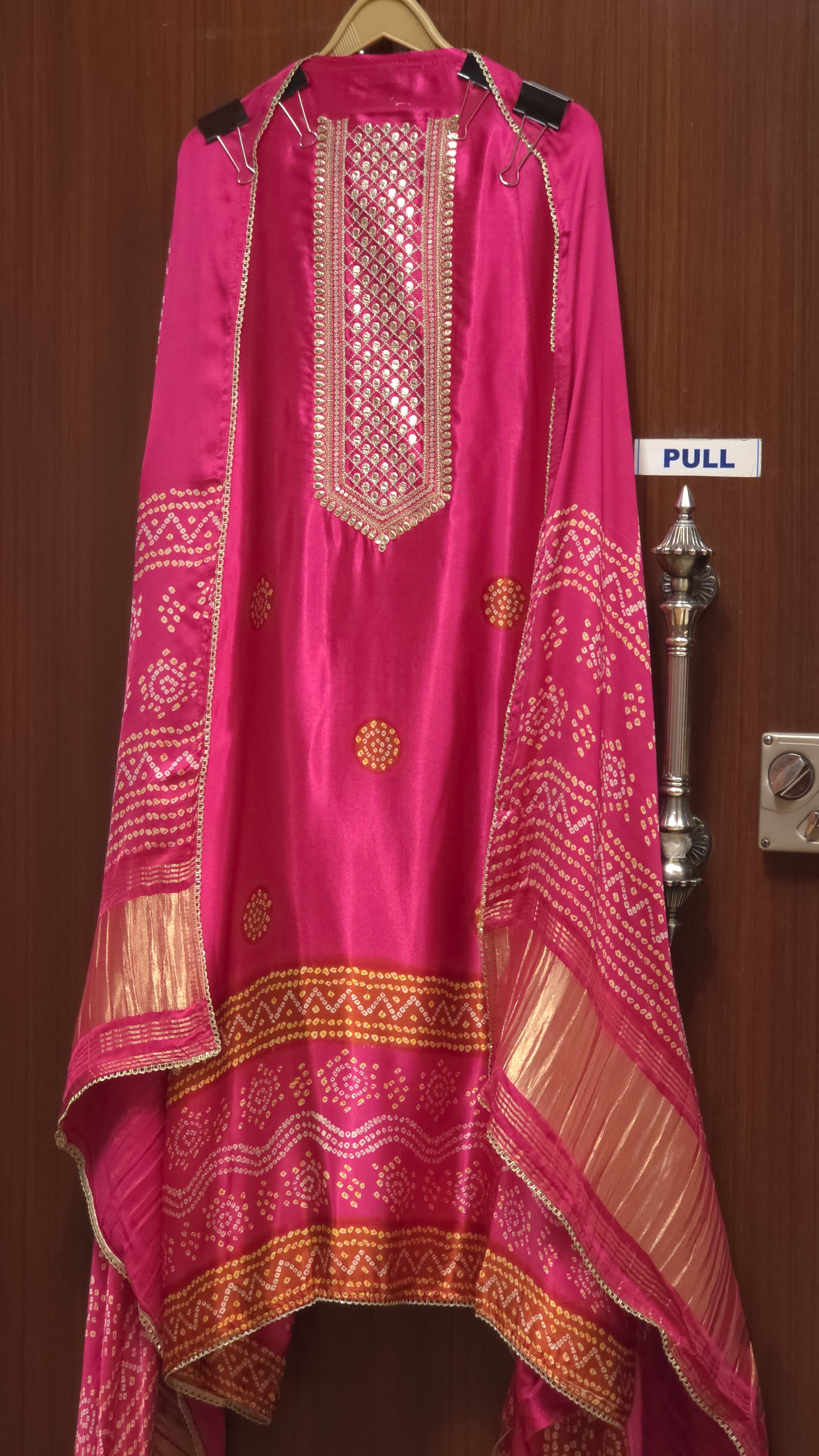 Gajji Silk 13.O with Golden Weave Border