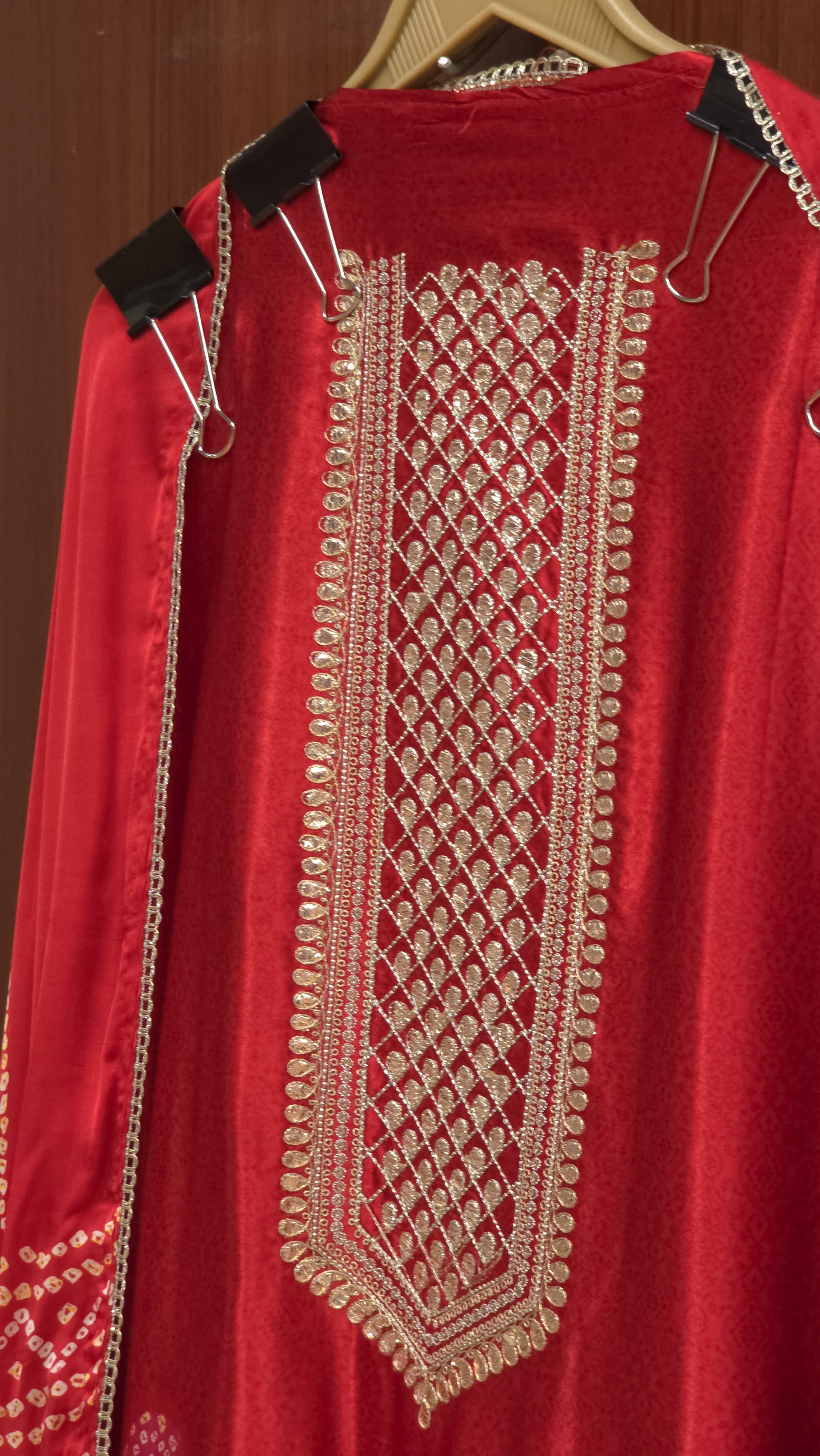 Gajji Silk 13.O with Golden Weave Border