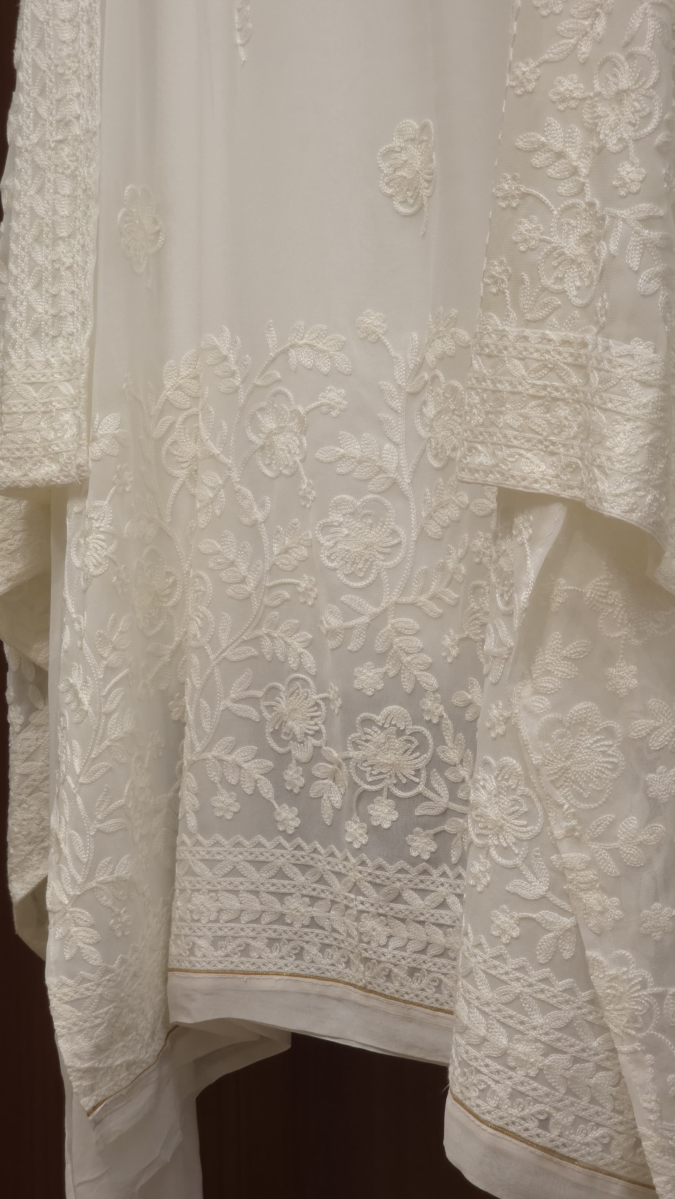 Dyeable Georgette Lucknowi Suit's