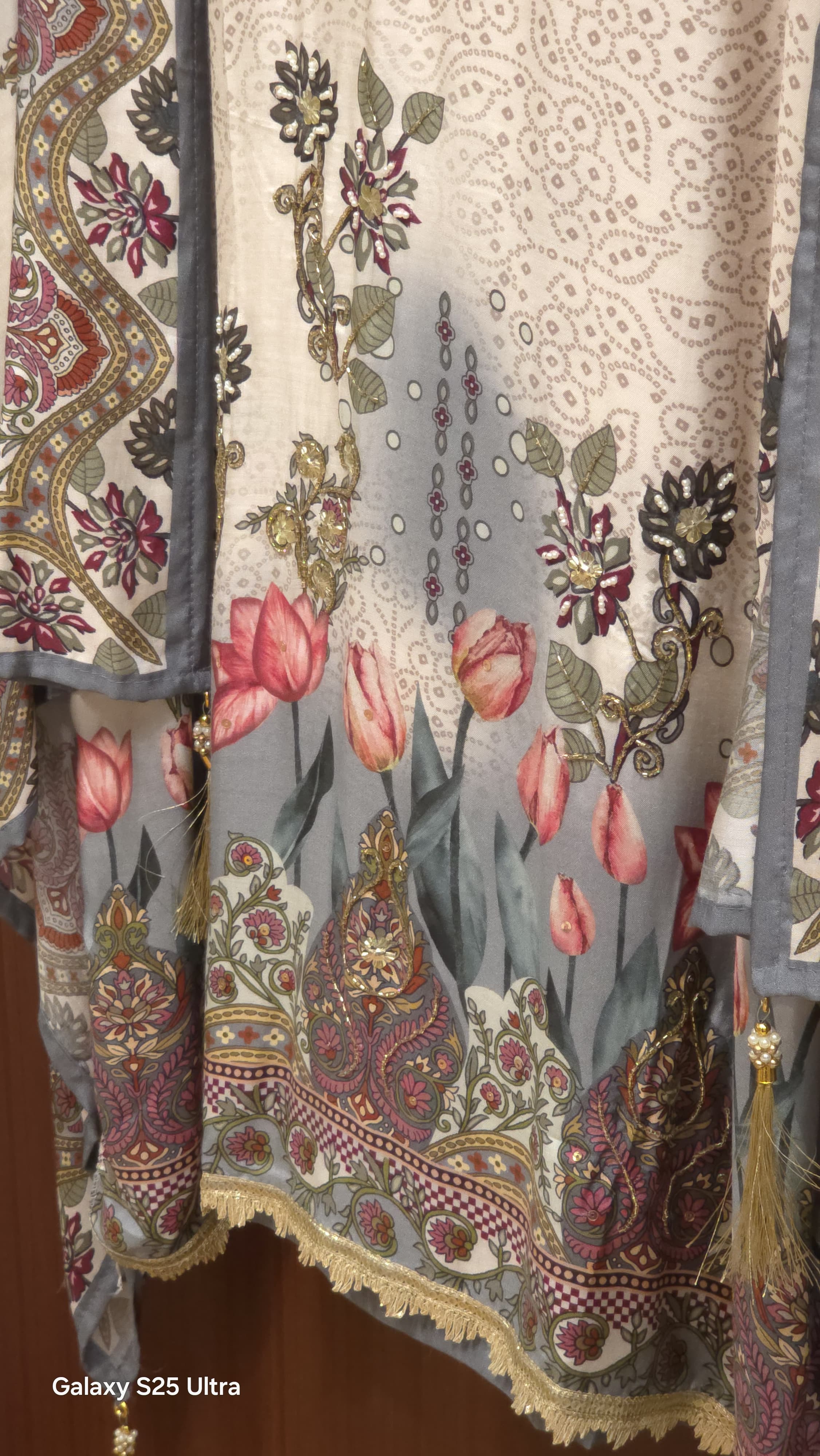 Every day's Smart Pakistani Muslin Suit