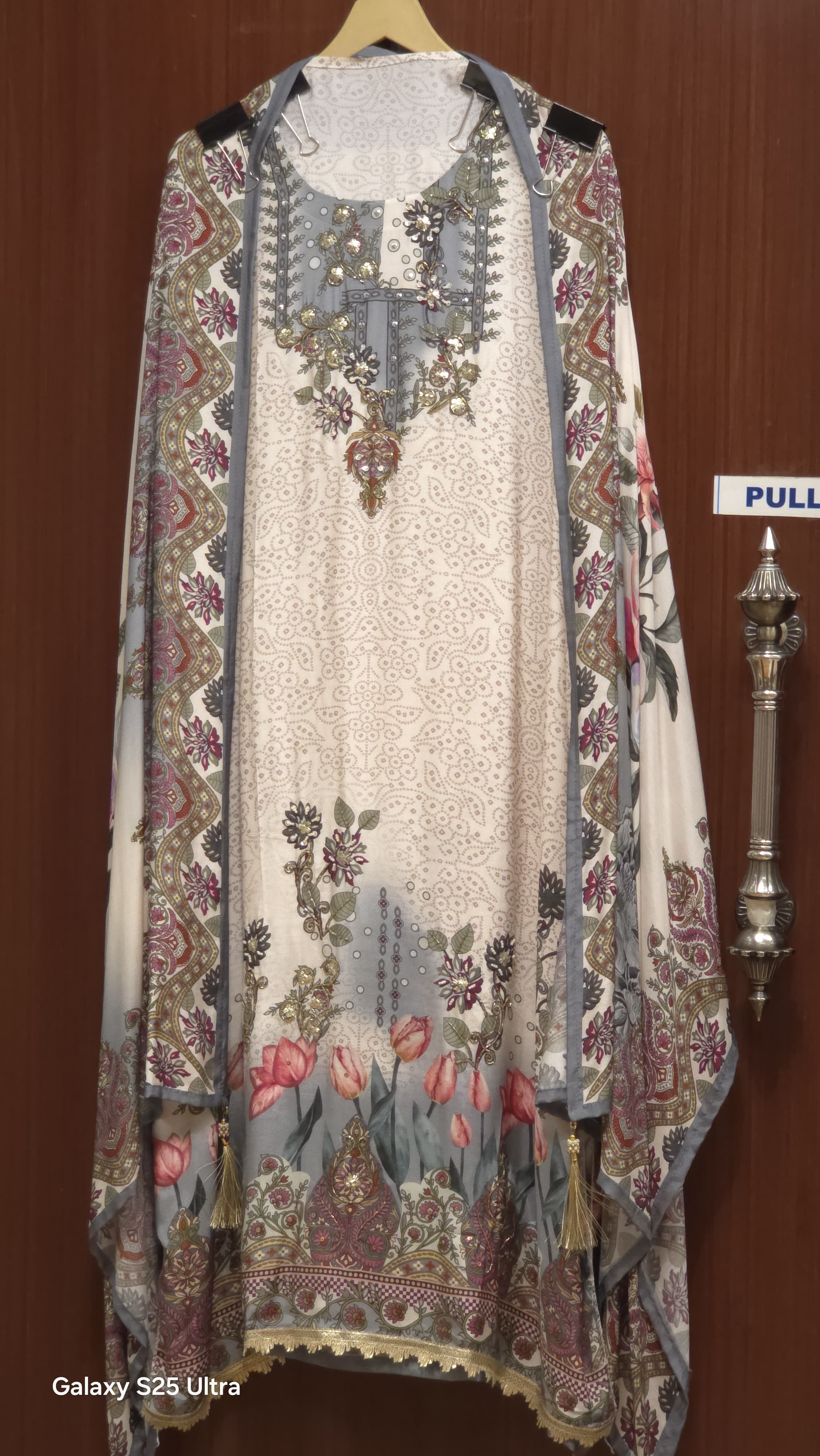 Every day's Smart Pakistani Muslin Suit
