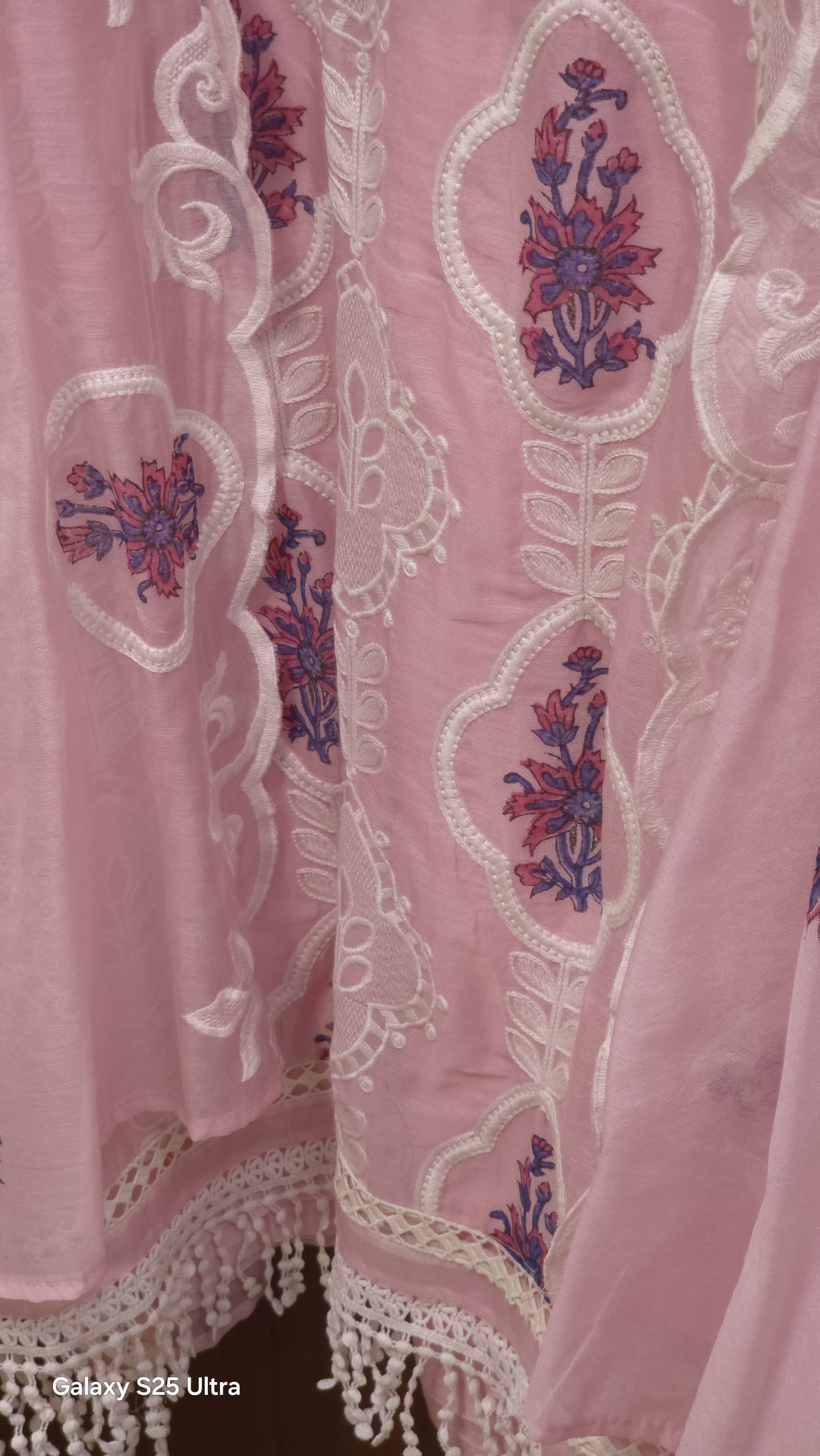 Mul chanderi Suit - Printed, Threadwork with laces
