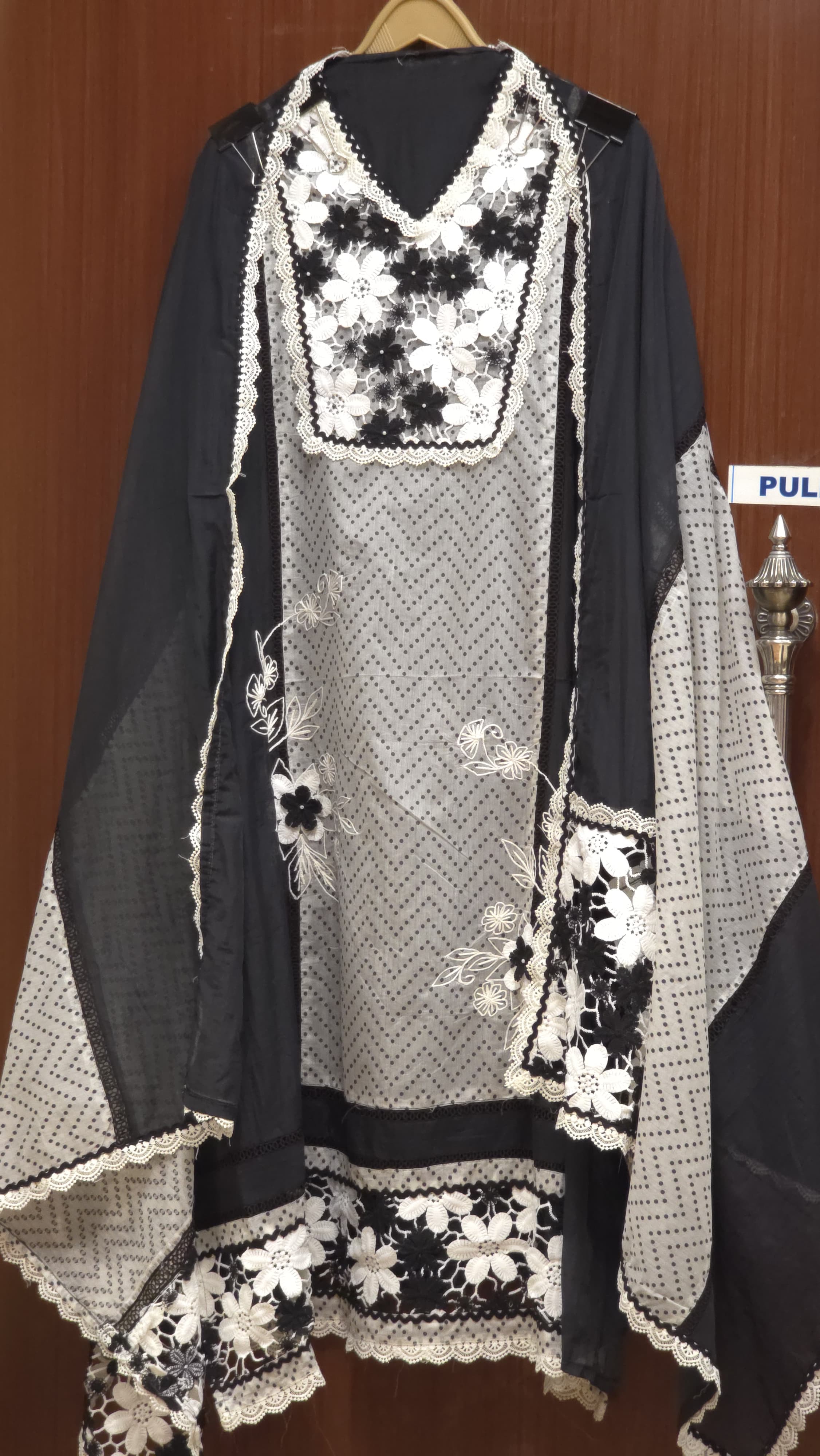 Pakistani Crochet Suit 2.O