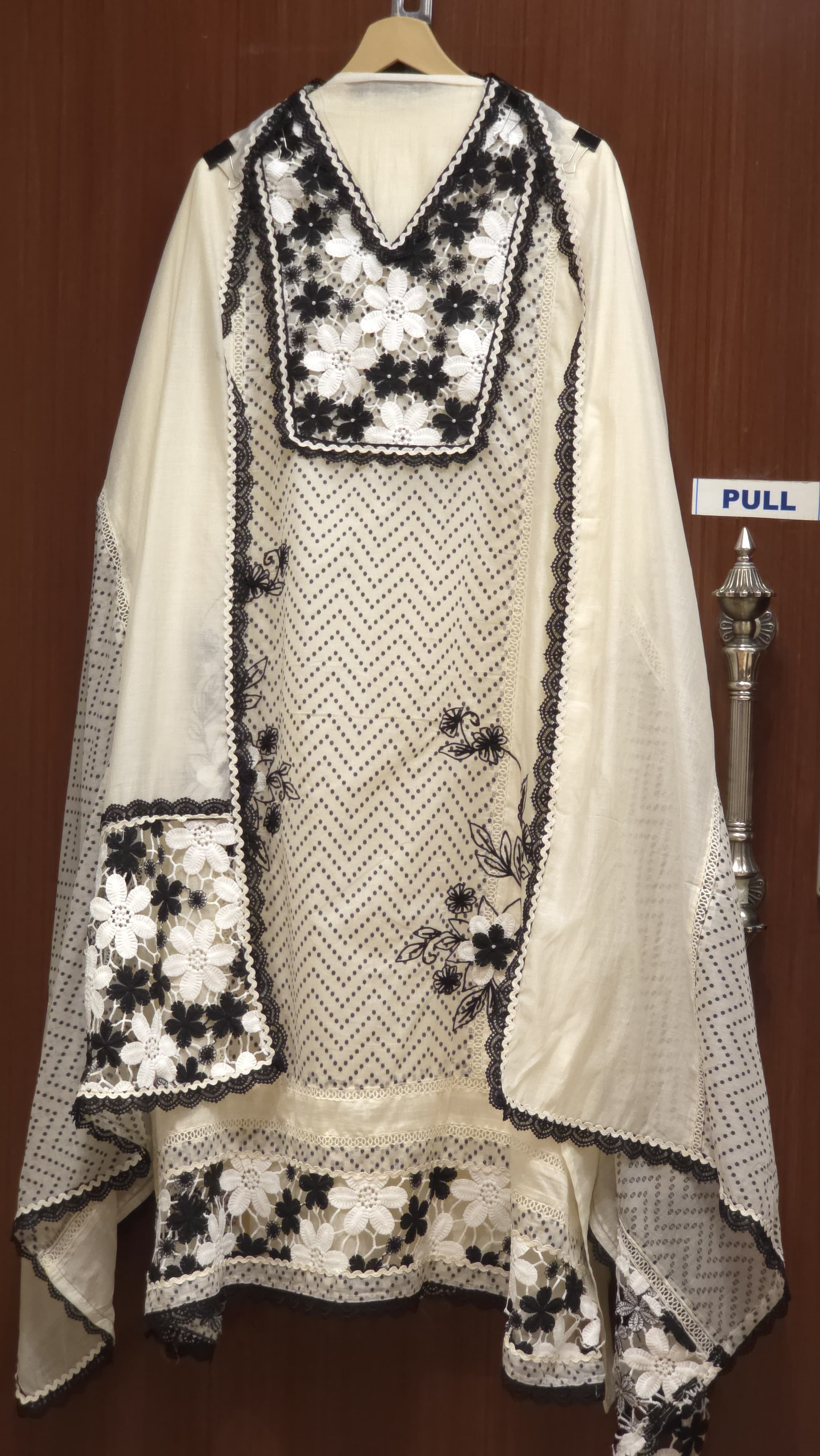 Pakistani Crochet Suit 2.O