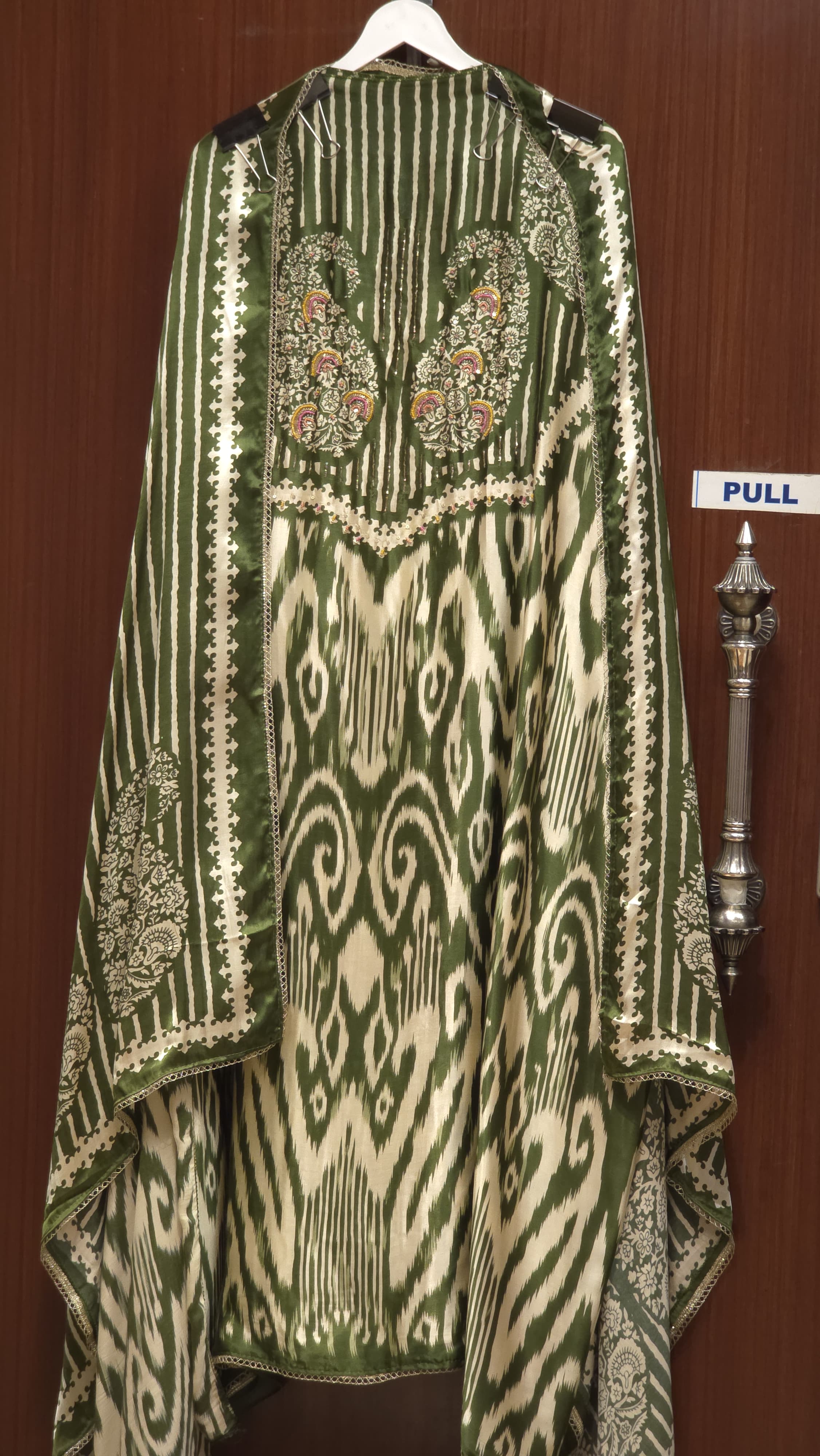 Gaji Silk 15.O with Ikat & Paisley Print
