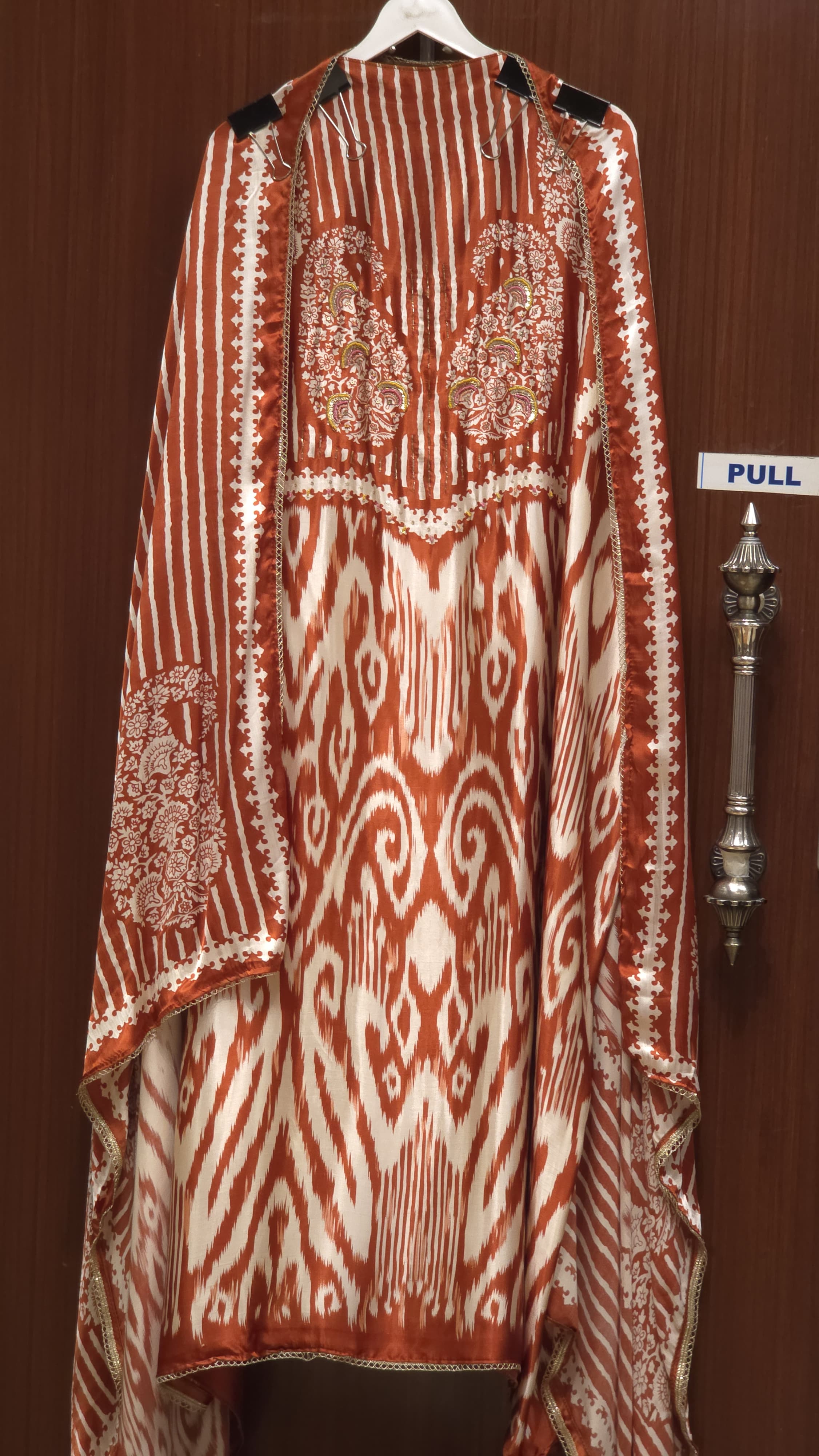 Gaji Silk 15.O with Ikat & Paisley Print