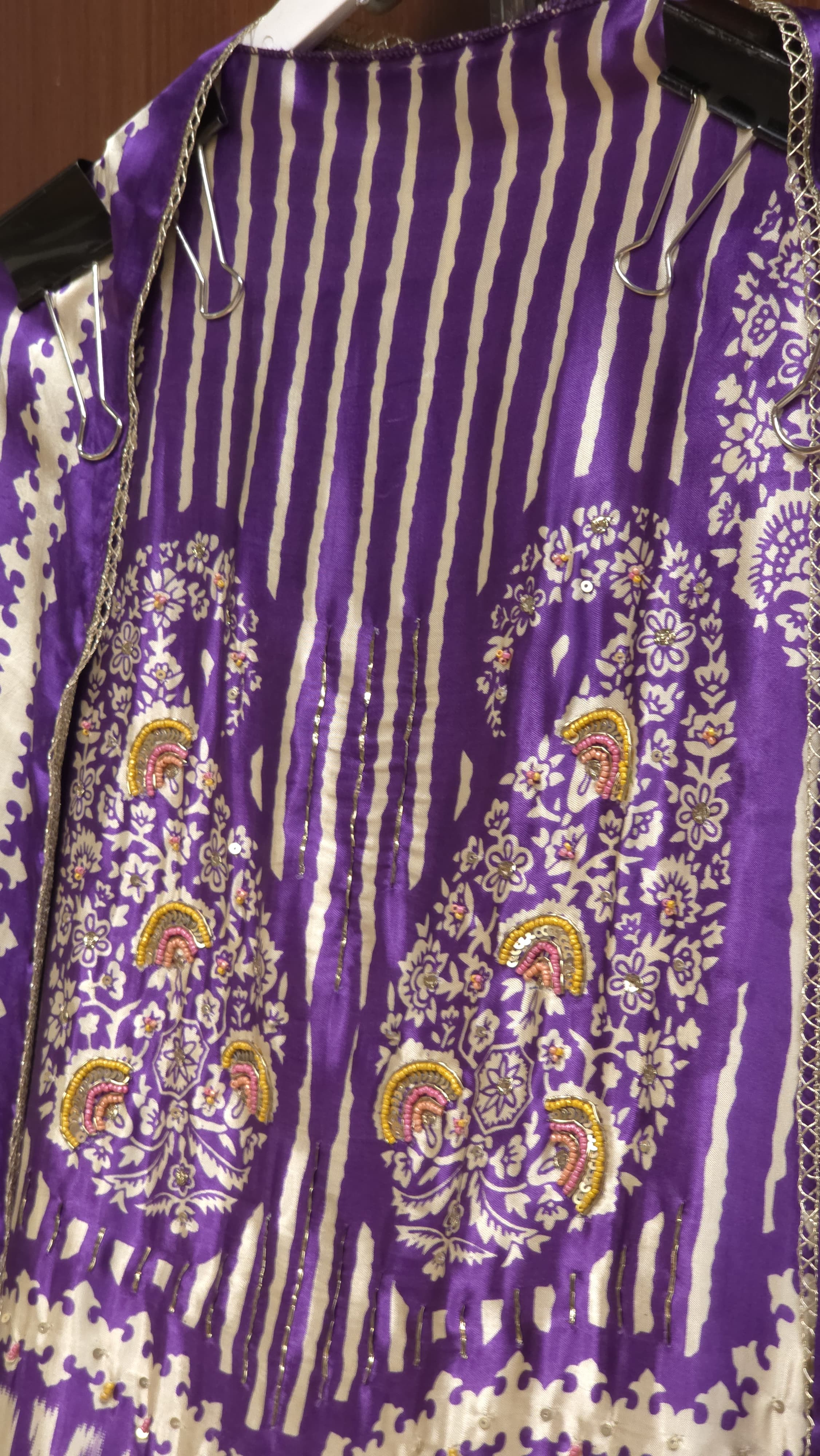 Gaji Silk 15.O with Ikat & Paisley Print