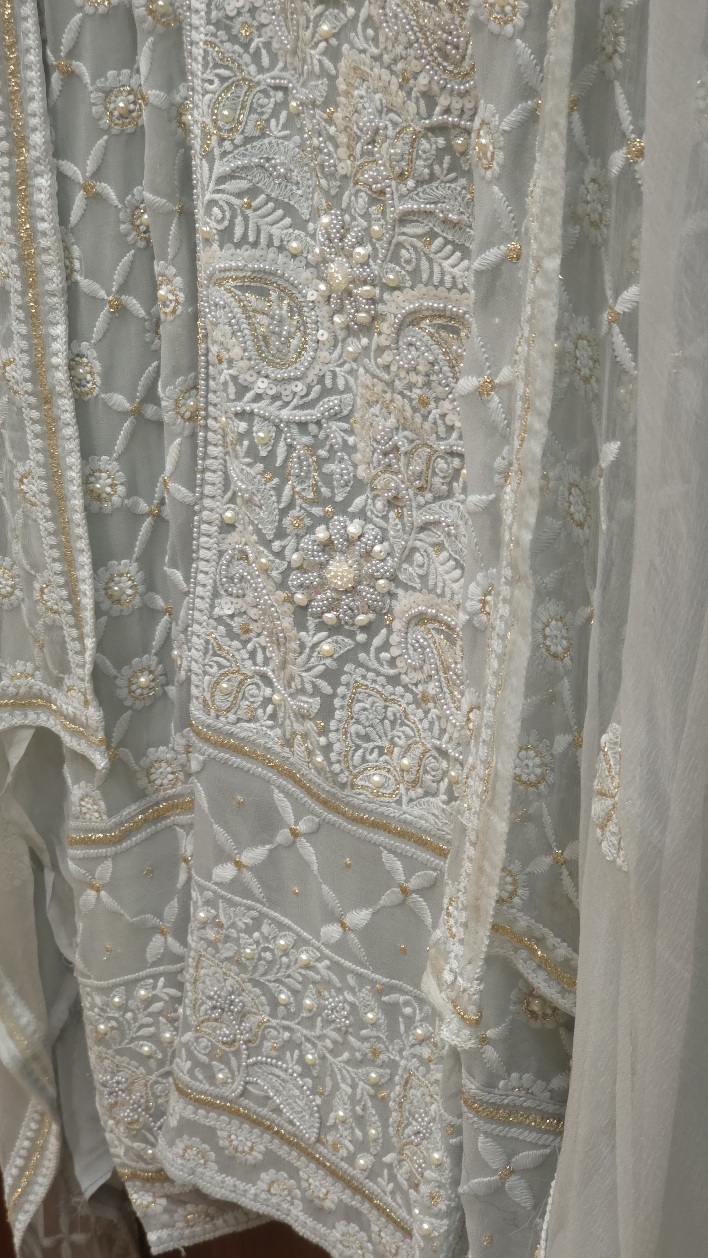Georgette Lucknowi Pearl Suit 4.O