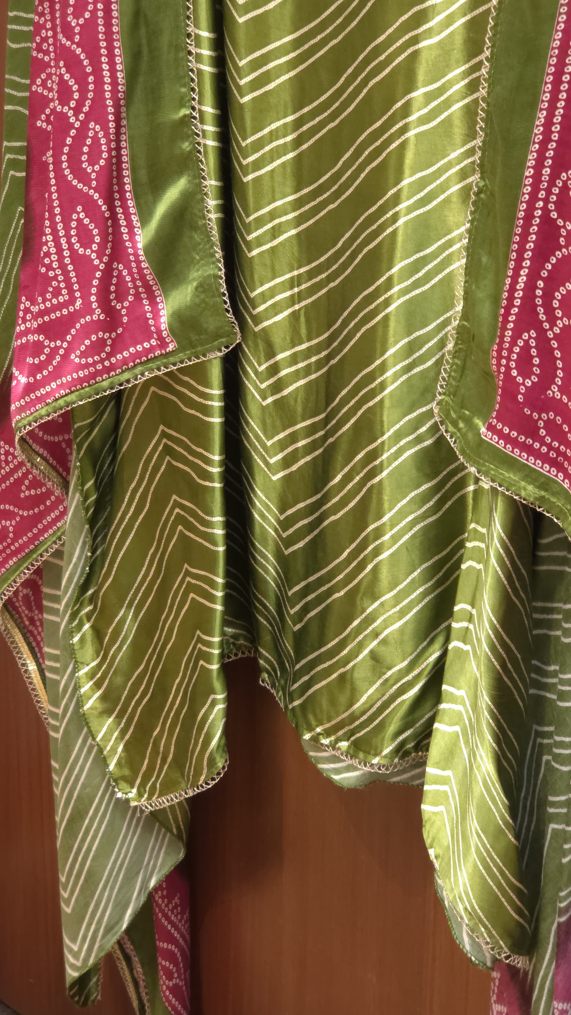 Gaji Silk 16.O with Bandhani & Gotta Prints