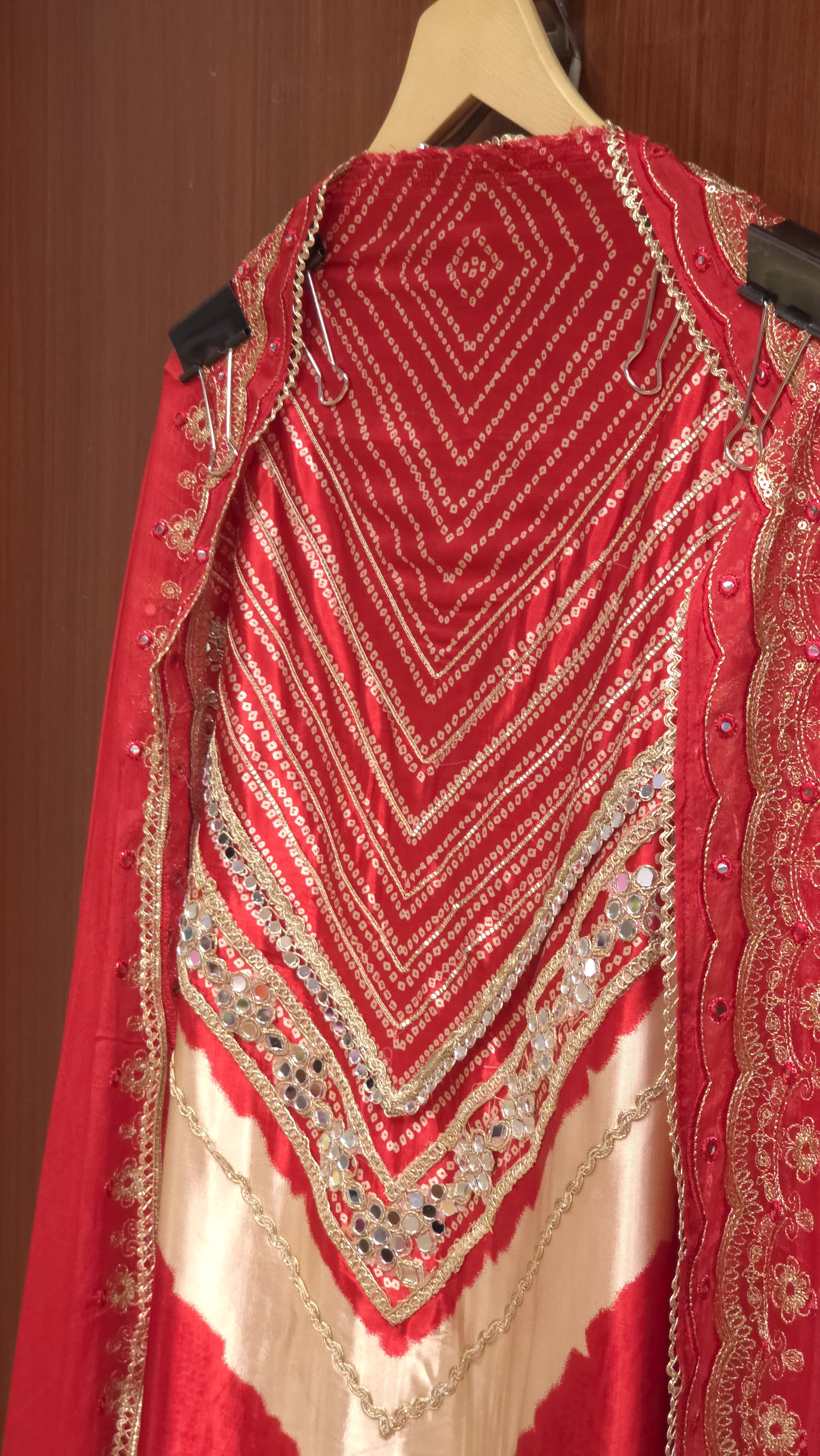 Gaji Silk 17.O with Bandhani Prints & Zari Gotta Work