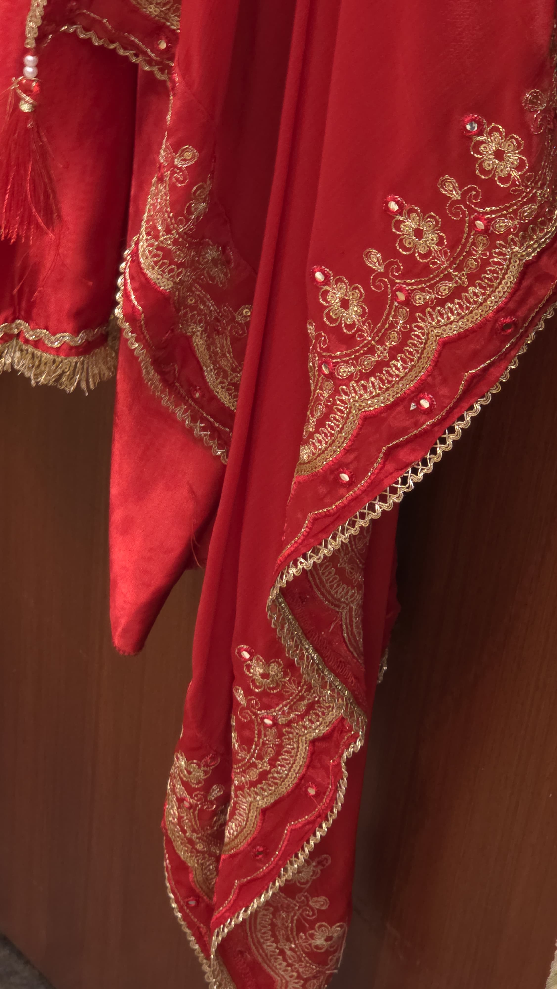 Gaji Silk 17.O with Bandhani Prints & Zari Gotta Work