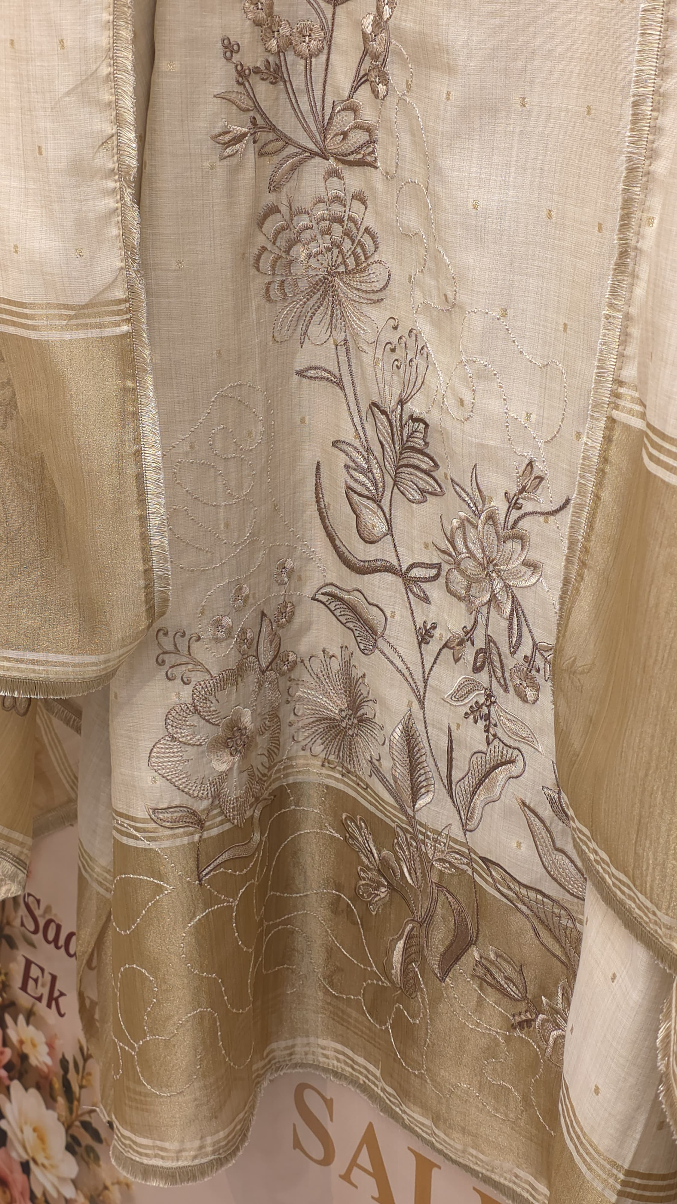 Jamdani Suit with Threadwork & Gold Weave