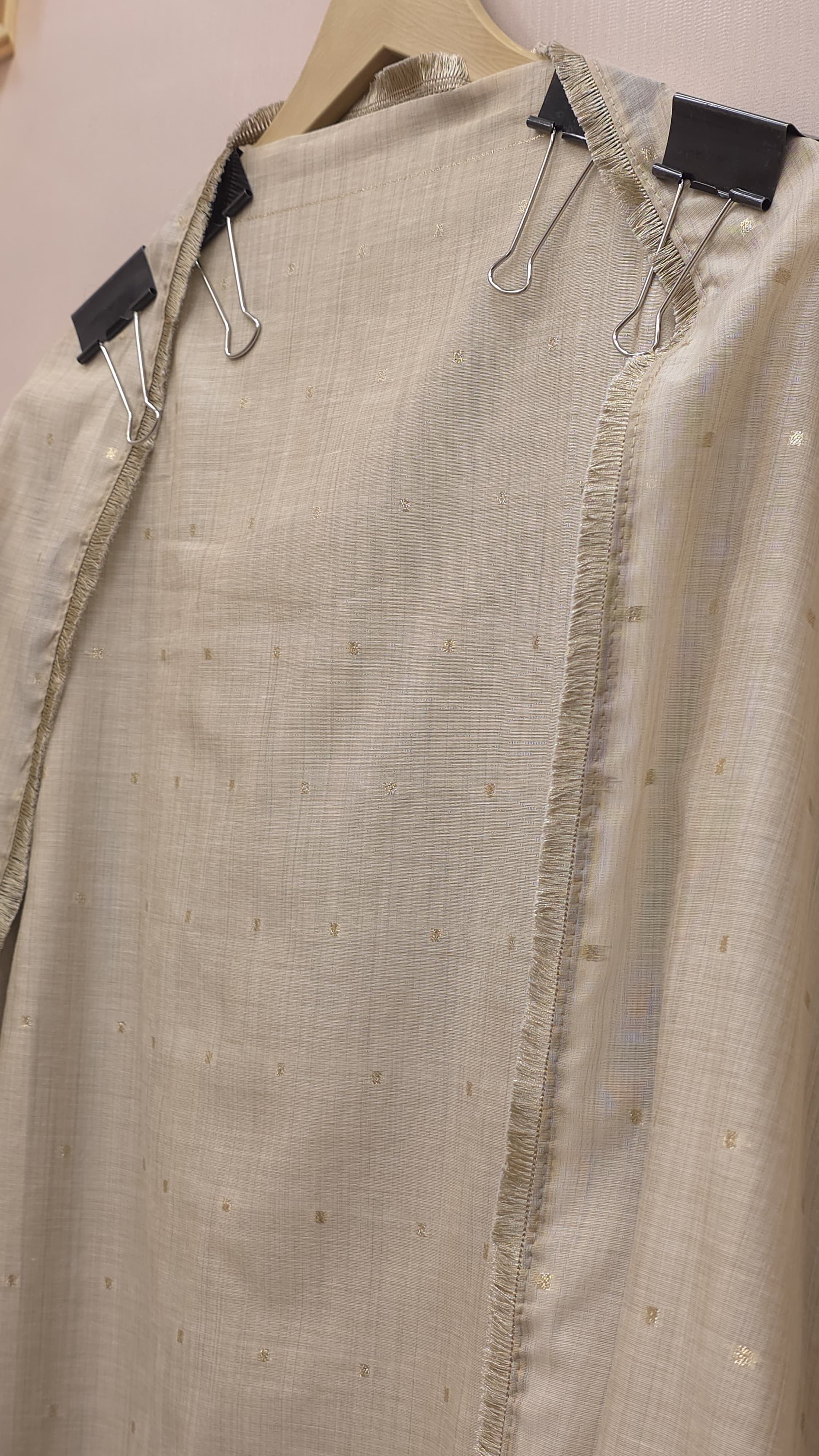 Jamdani Suit with Threadwork & Gold Weave