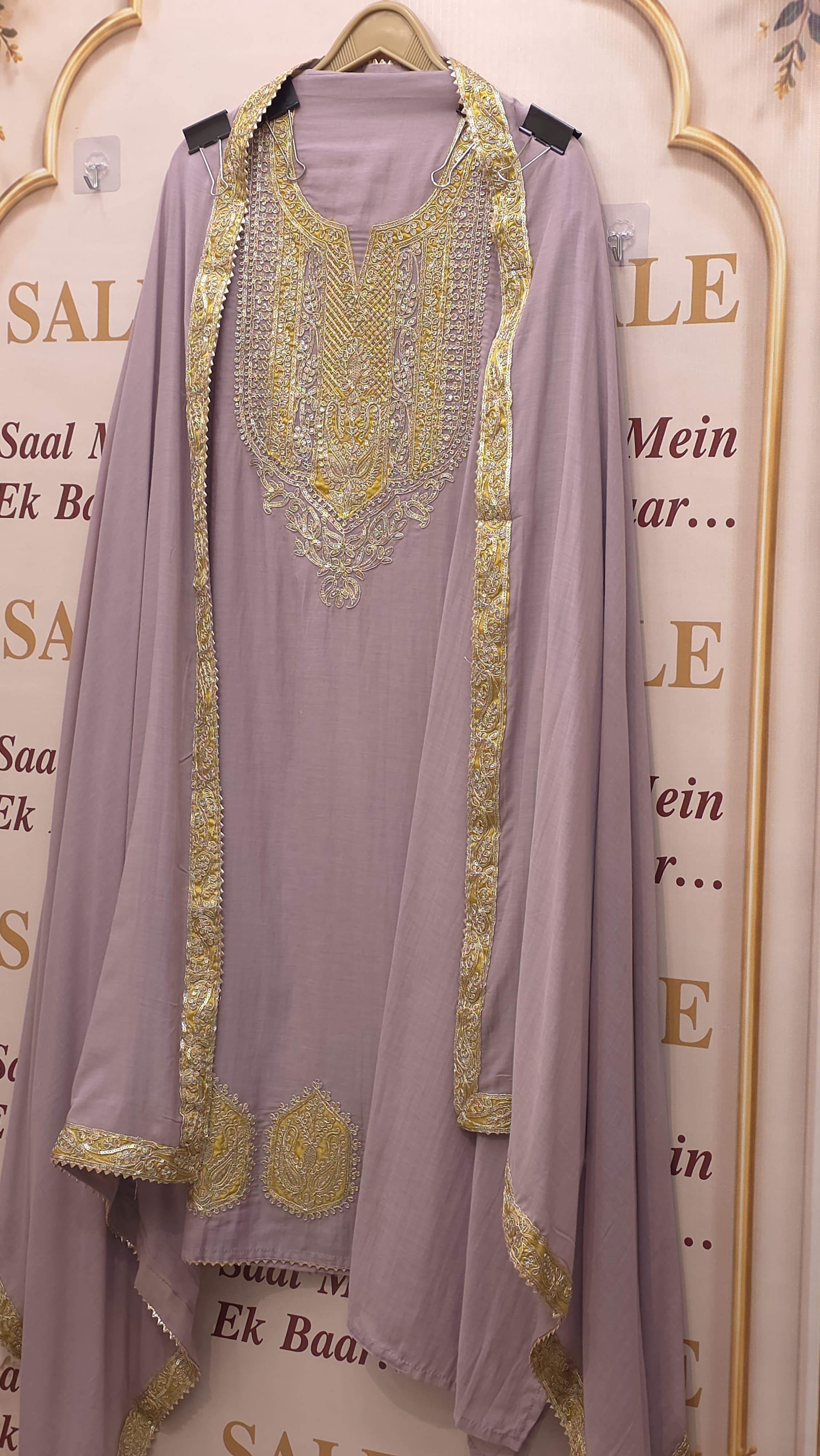 Rajwada Embroidered Mulchanderi Suit