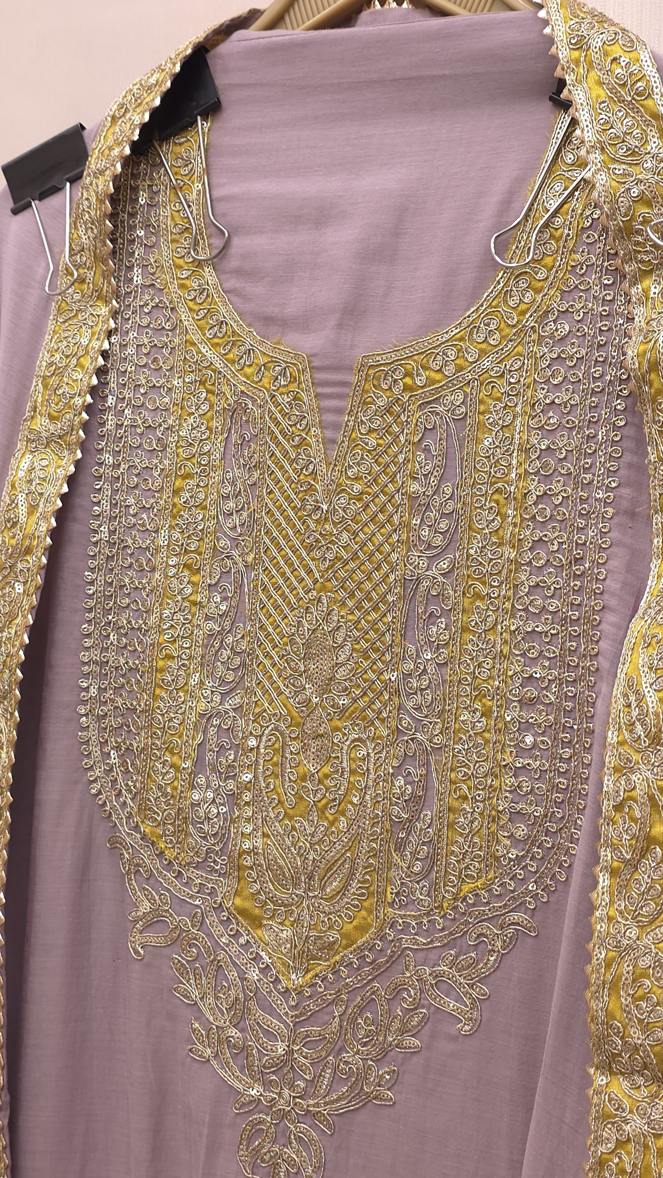 Rajwada Embroidered Mulchanderi Suit