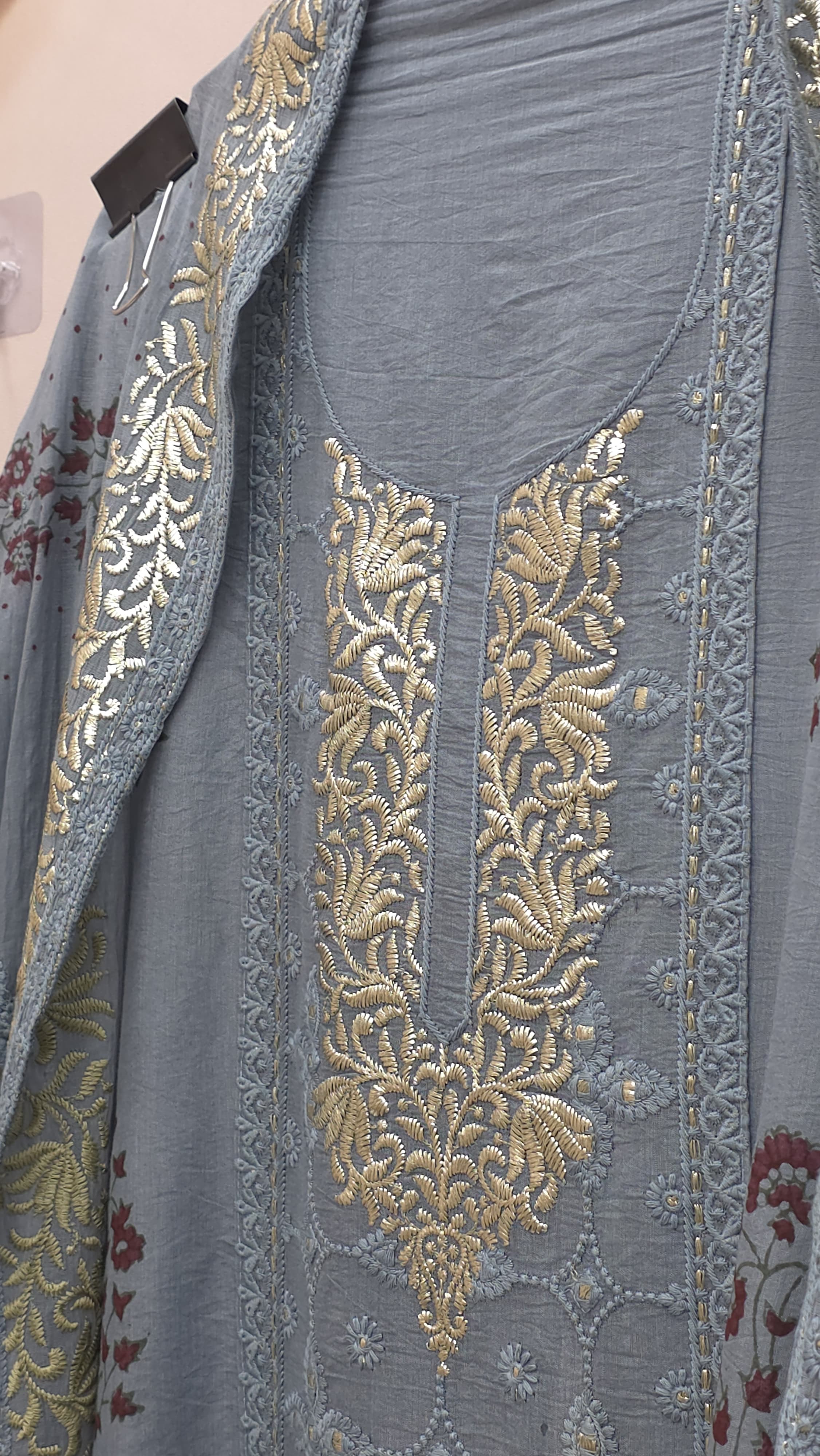 Mulchanderi Suit With Pitta,Threadwork & Print's