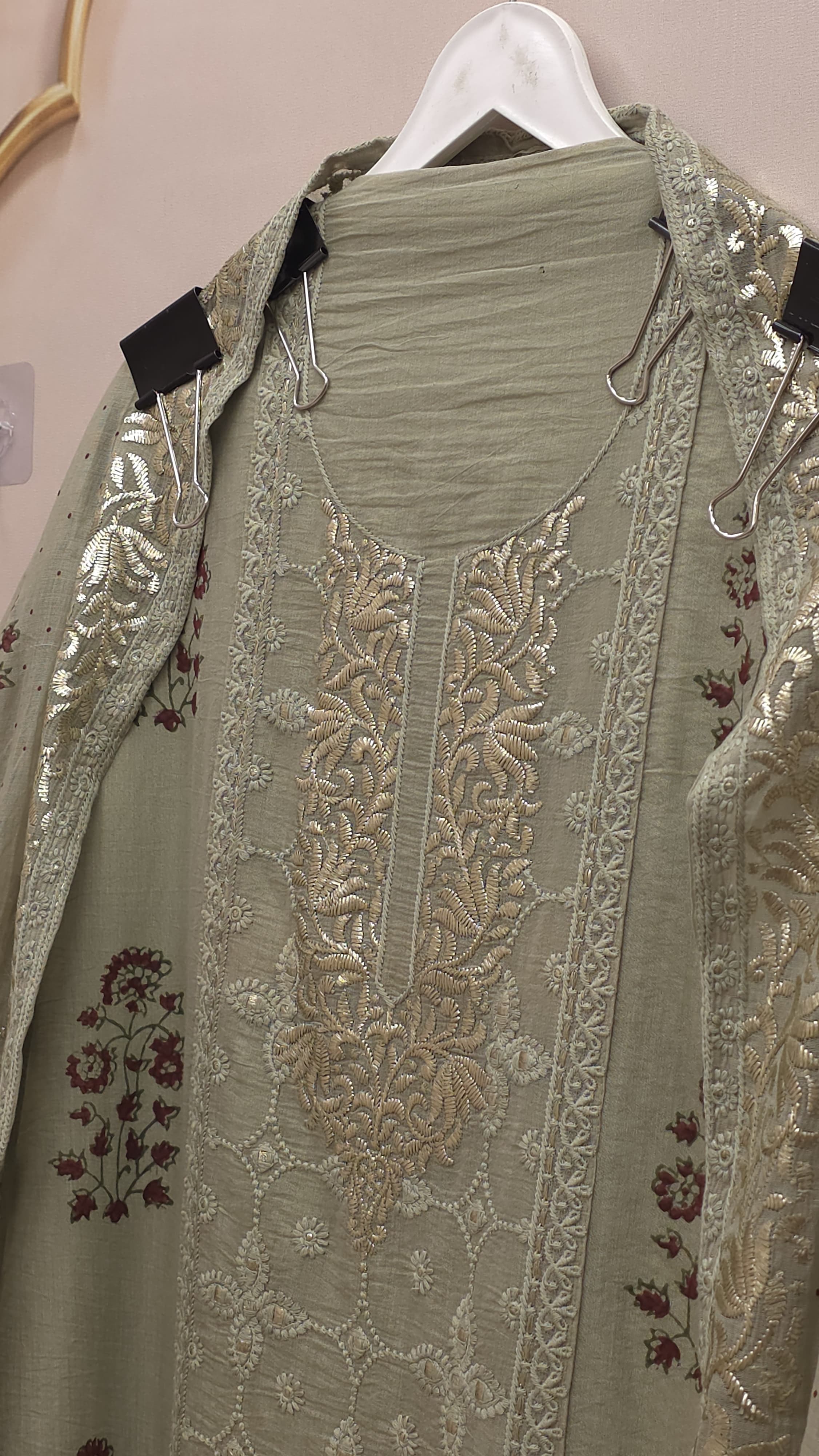 Mulchanderi Suit With Pitta,Threadwork & Print's