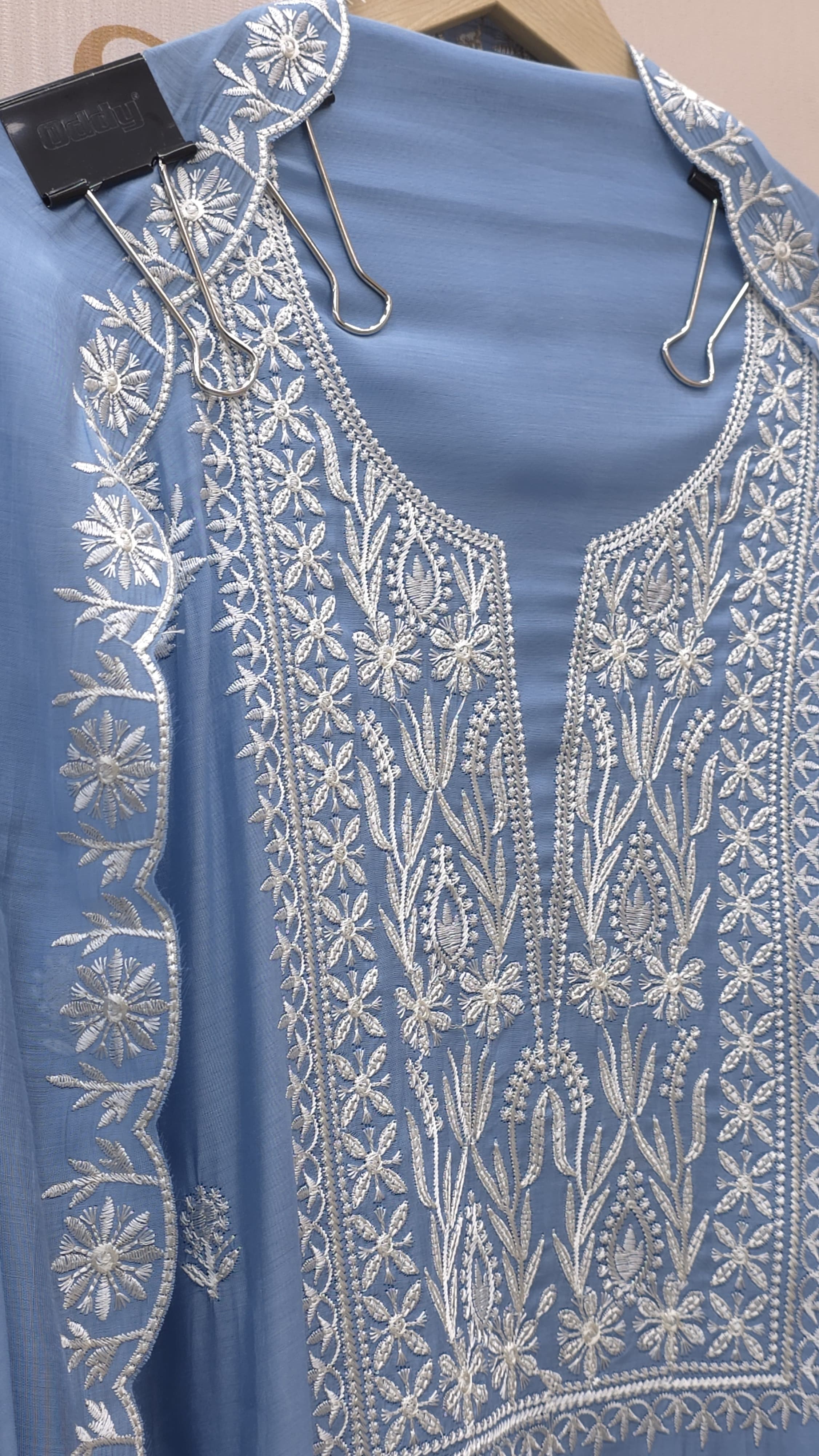 Lucknowi Embroidered Mulchanderi Suit