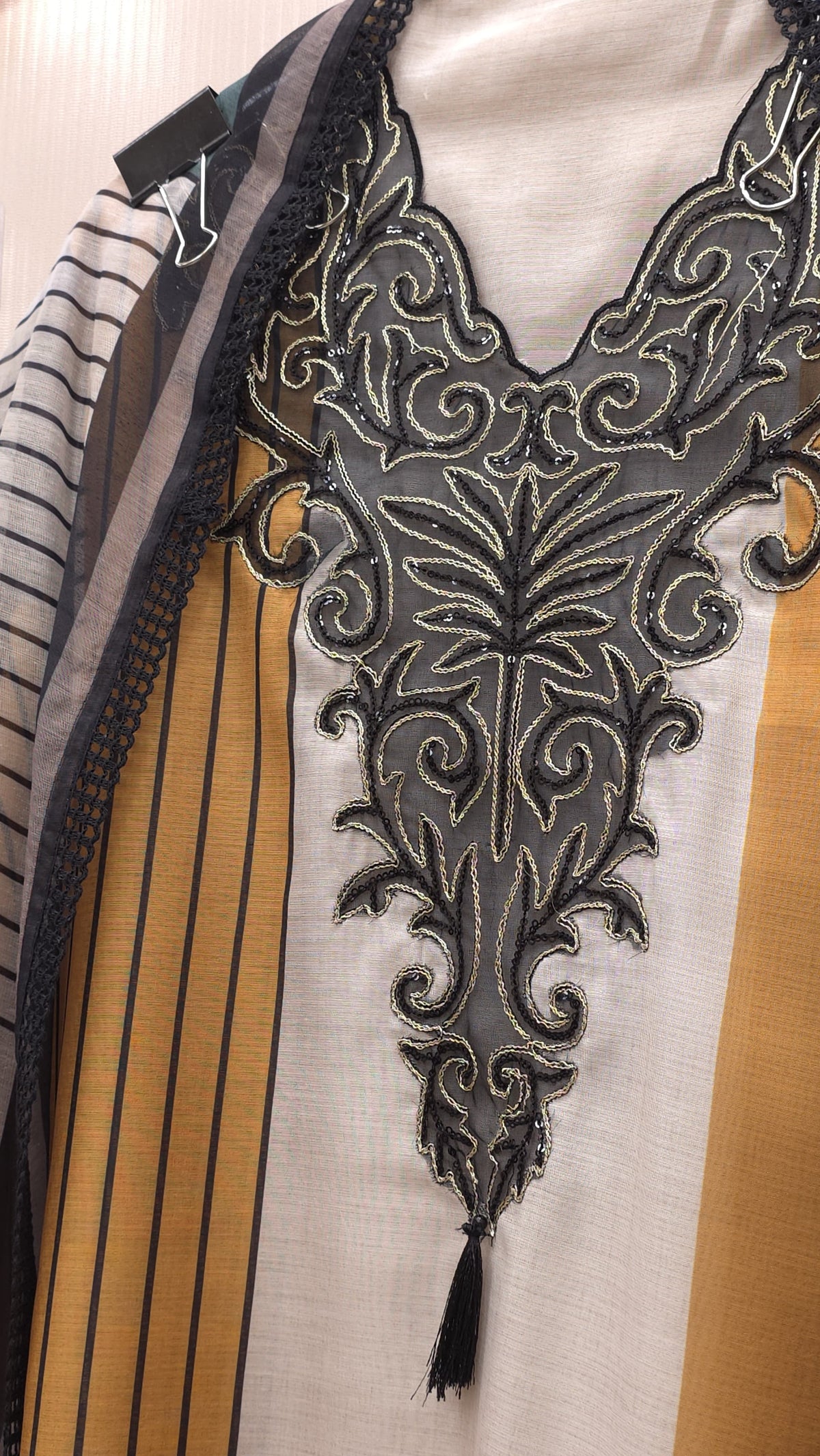 Modern Print's - Maheshwari Silk Suit