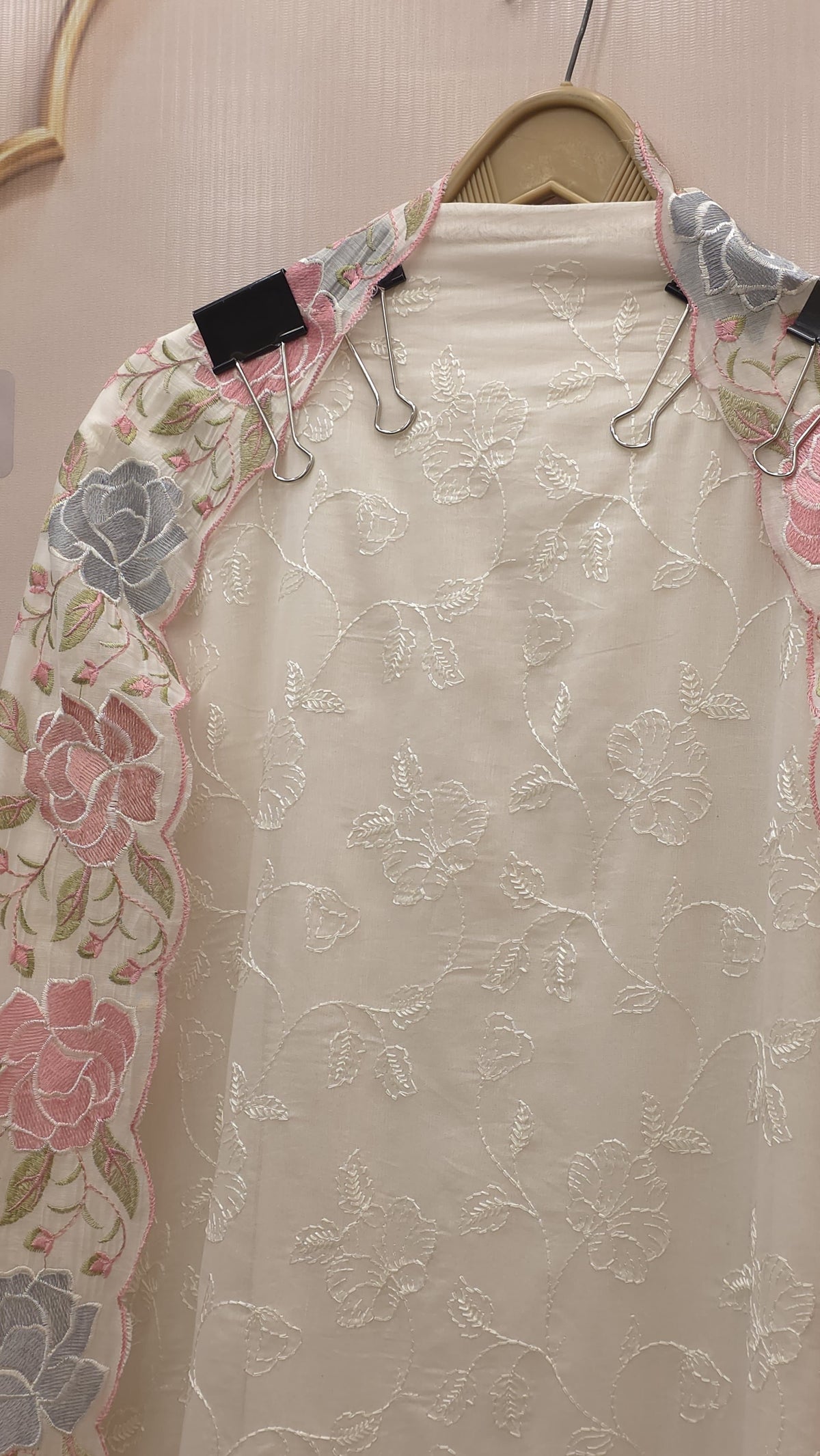 Elegant Mulchanderi Threadwork Hem Suit