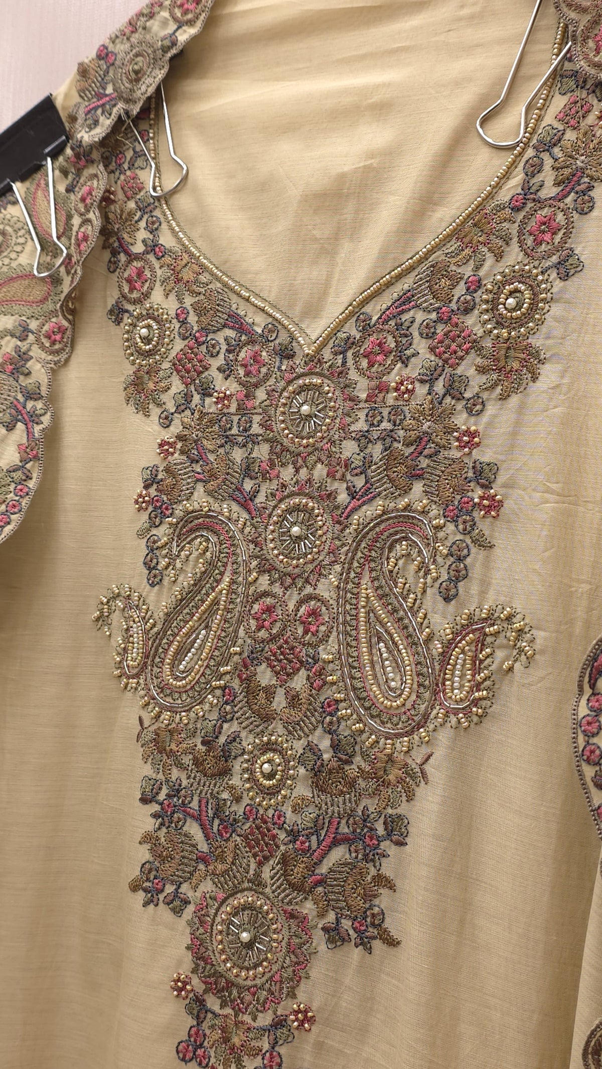 Calcutta Embroidered Mulchanderi Designer Suit