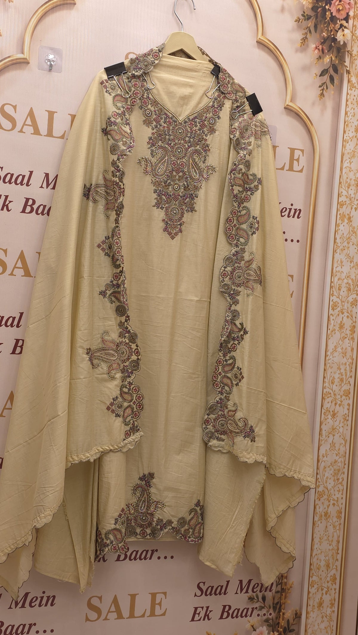 Calcutta Embroidered Mulchanderi Designer Suit