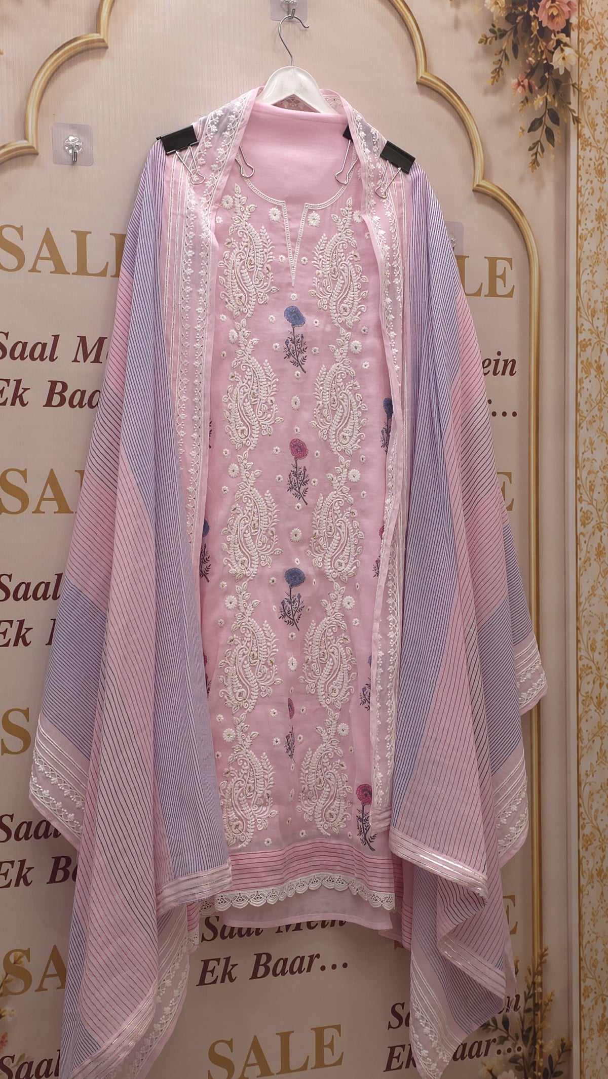 Lucknowi Embroidery Printed Mulchanderi Suit